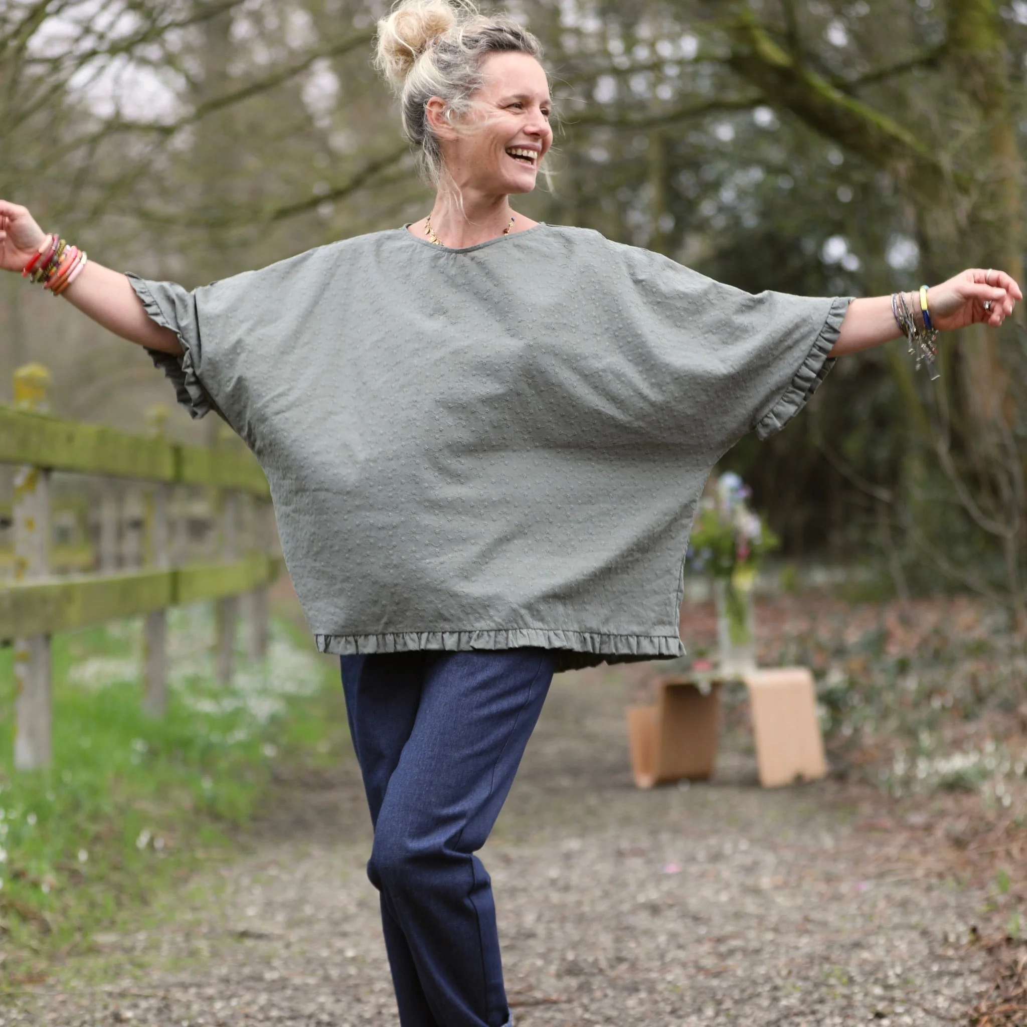 Blouse Annette - Broderie fleurie kaki - Image 3