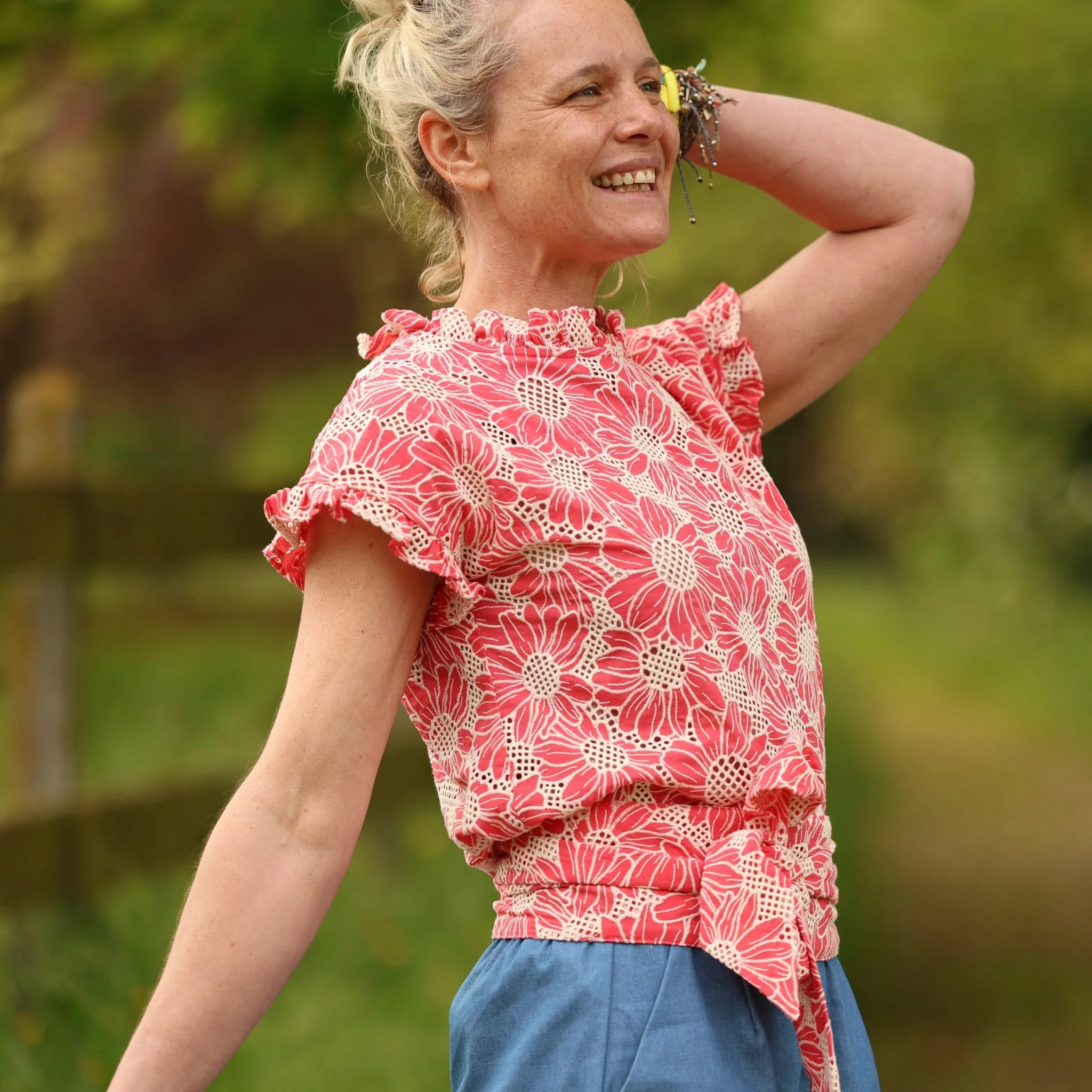 Blouse Camélia – Broderie rose gourmand - Image 4