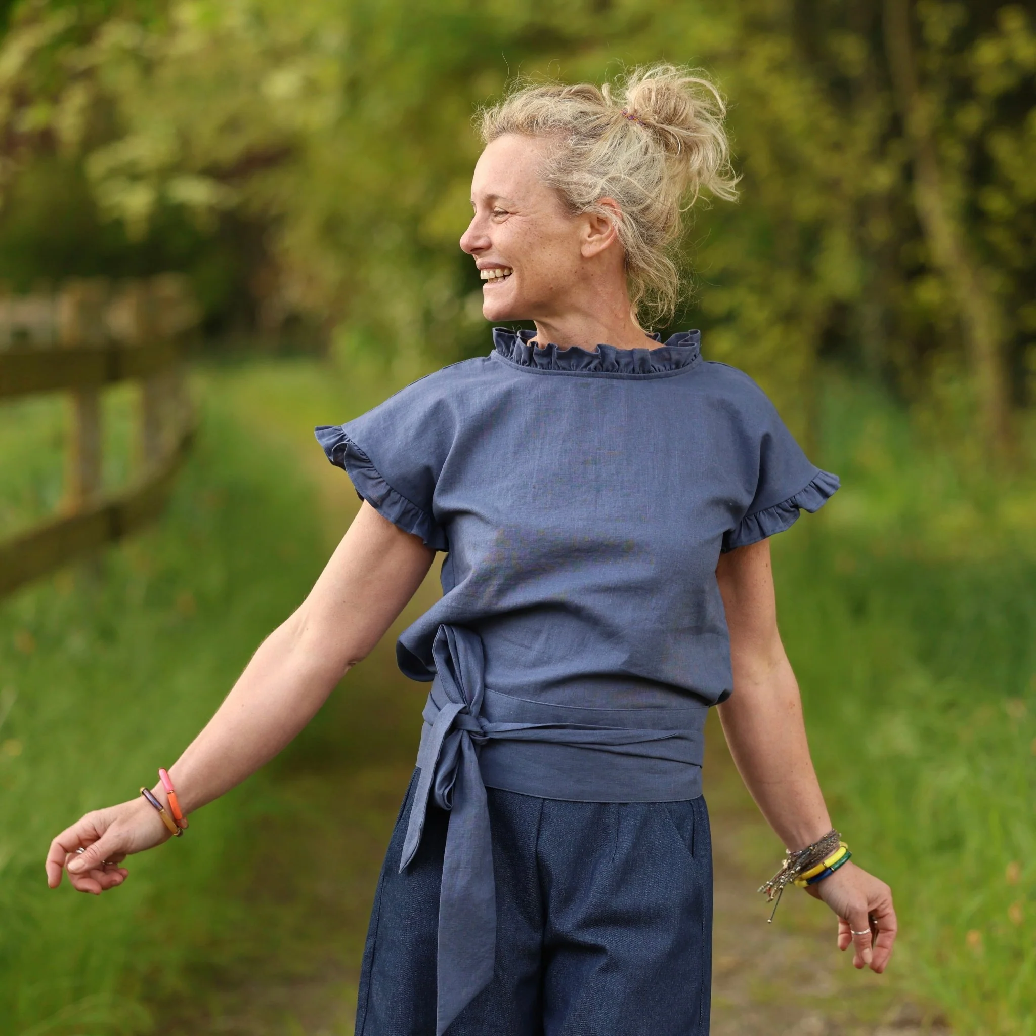 Blouse Camélia – Lin bleu jeans - Image 9