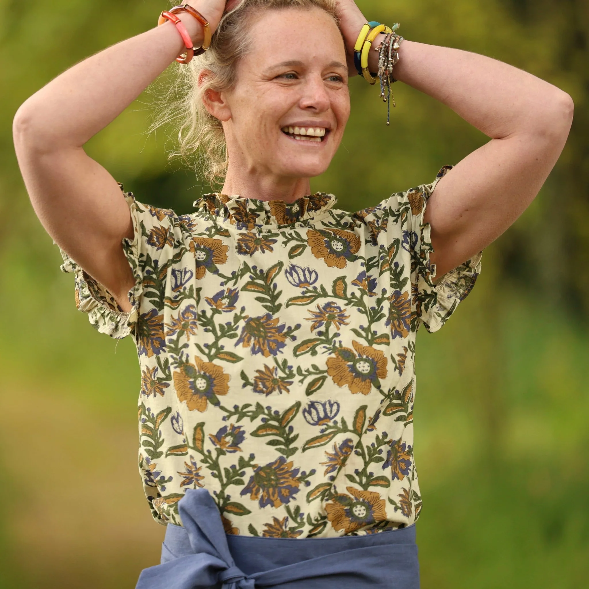 Blouse Camélia – Voile de coton sauge fleurie - Image 13