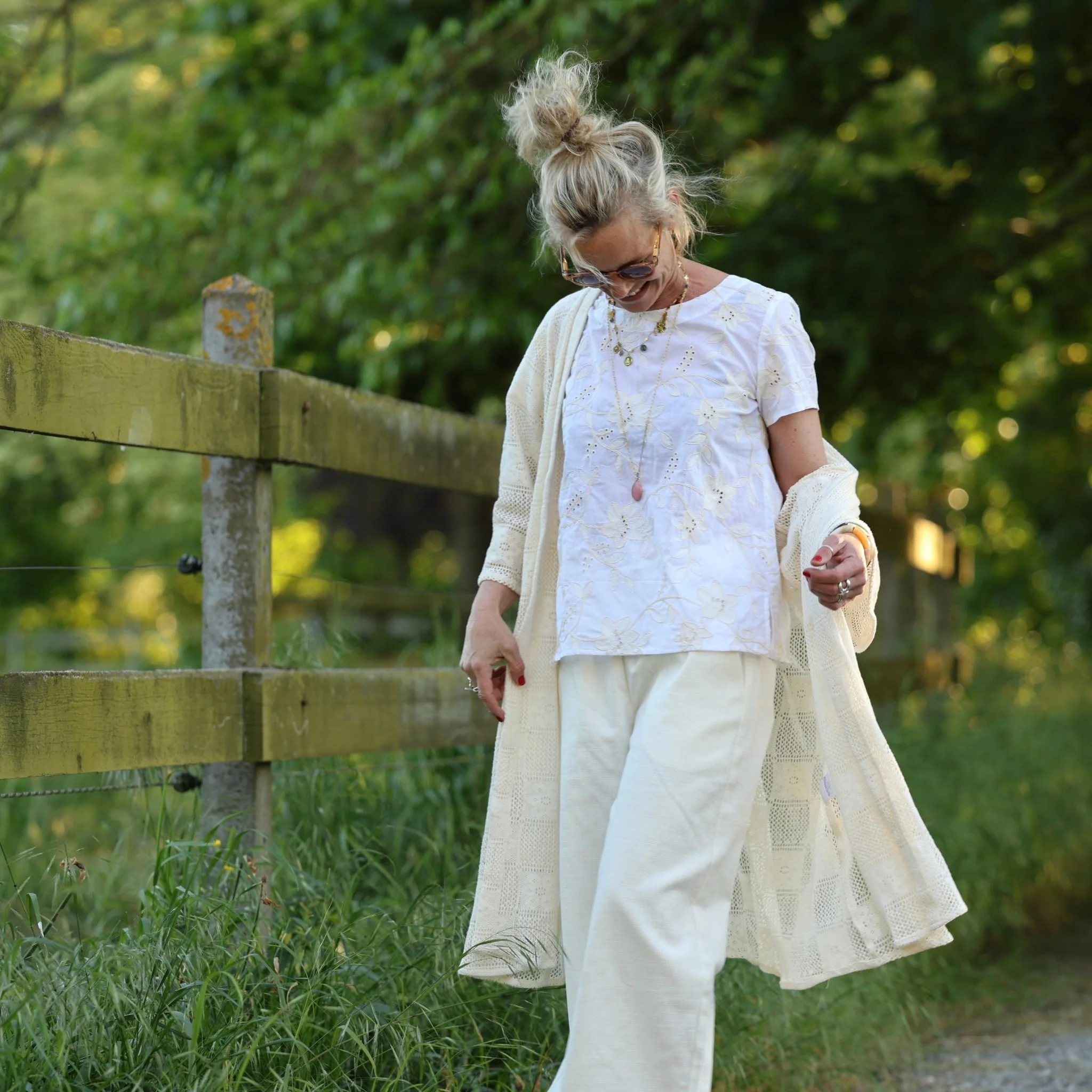 Blouse Emeline en broderie poétique ivoire - Image 4