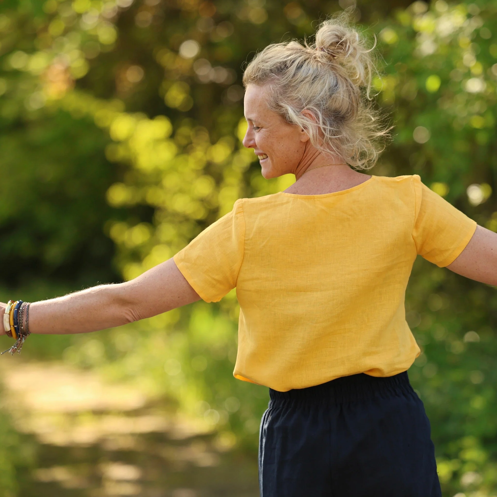Blouse Emeline en lin soleil - Image 11