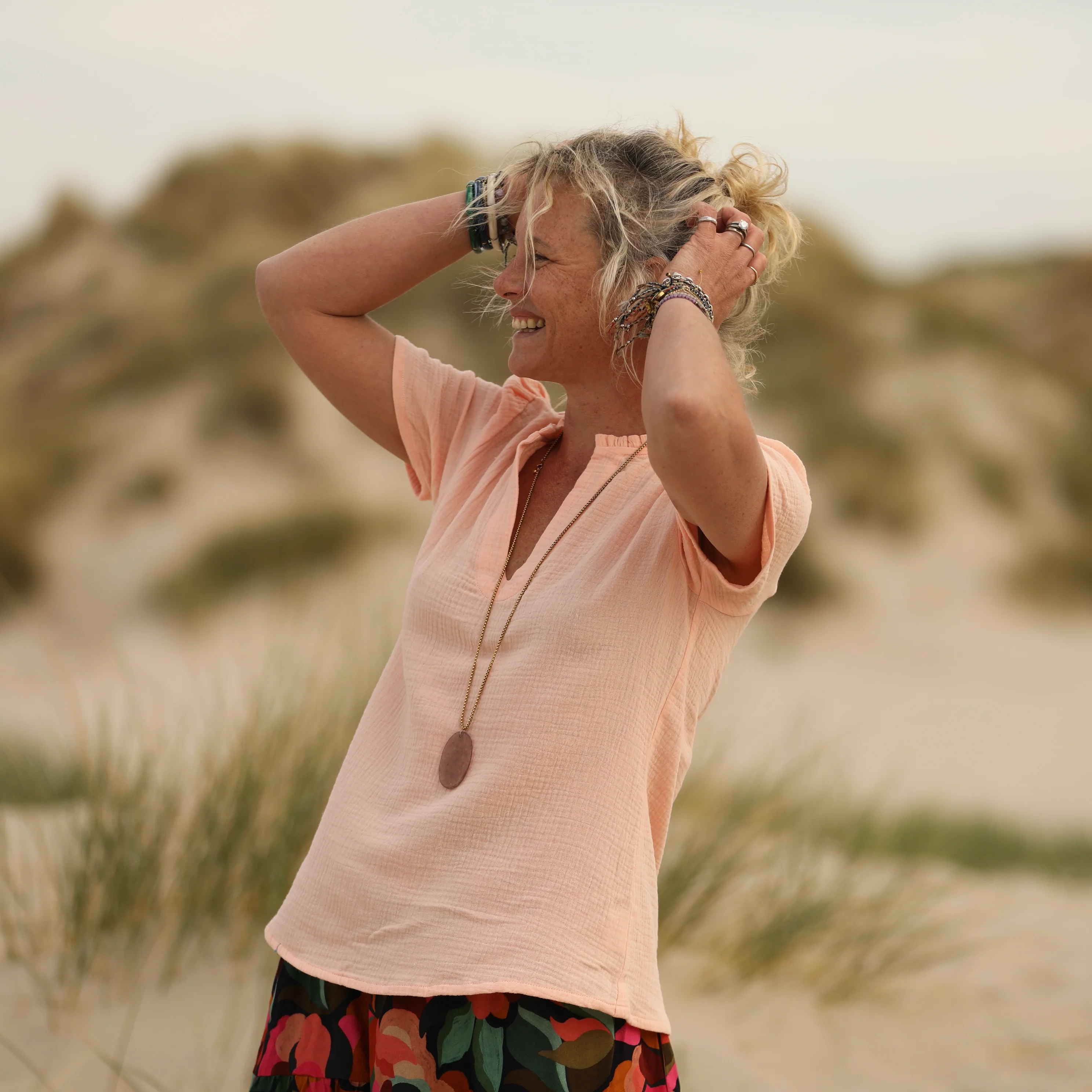 Blouse Ernestine en double gaze de coton abricot - Image 8