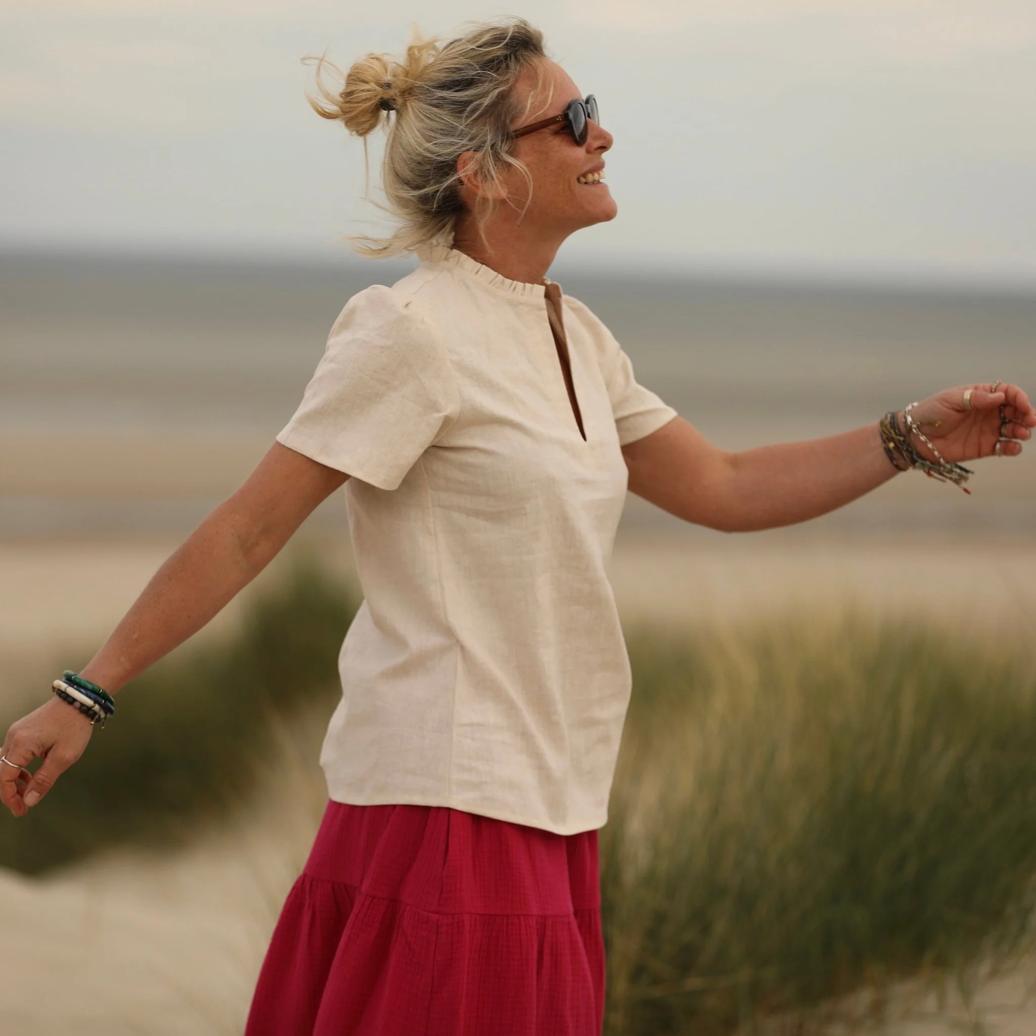 Blouse Ernestine en lin naturel - Image 5