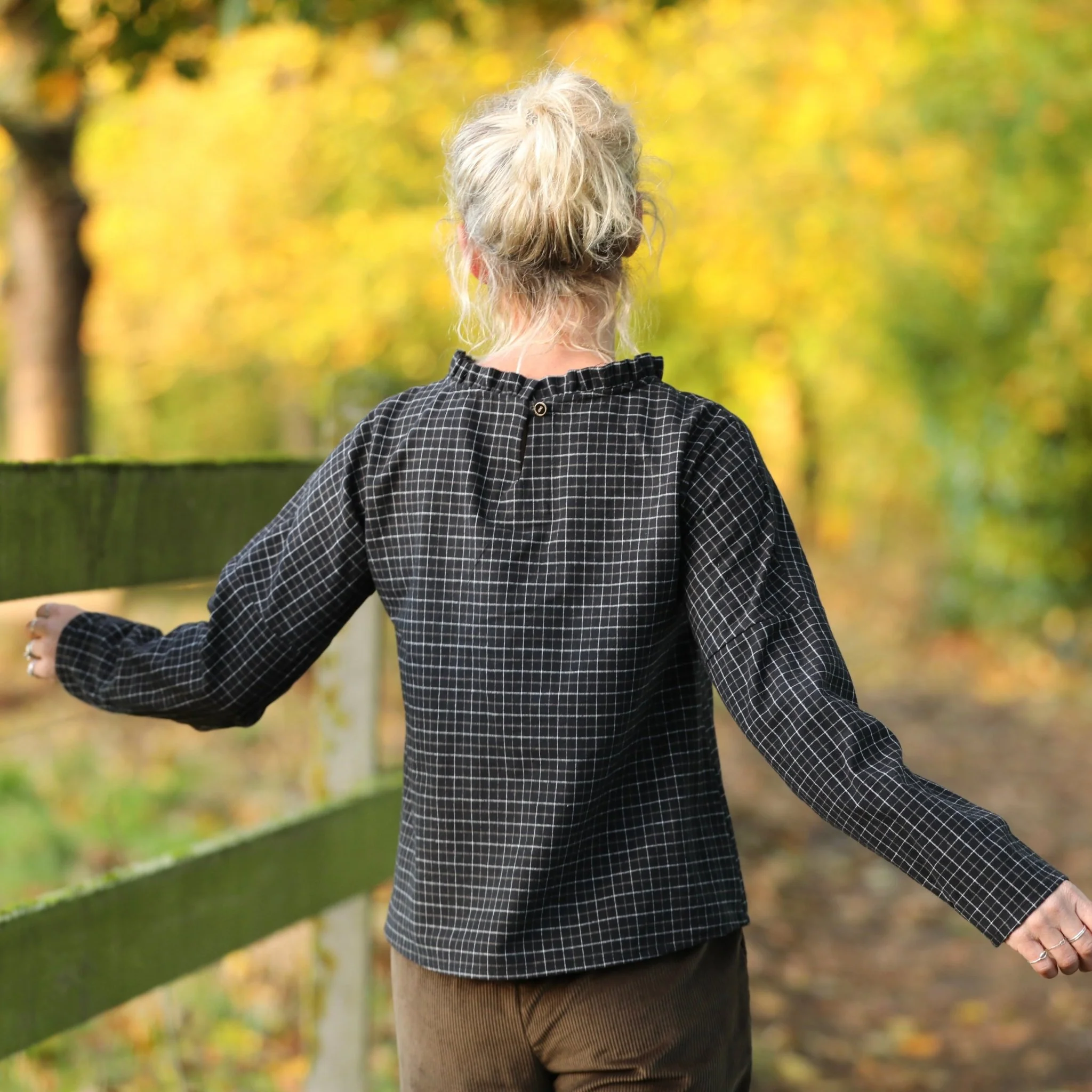Blouse Janelle – Flanelle tartan noir, ivoire et camel - Image 6