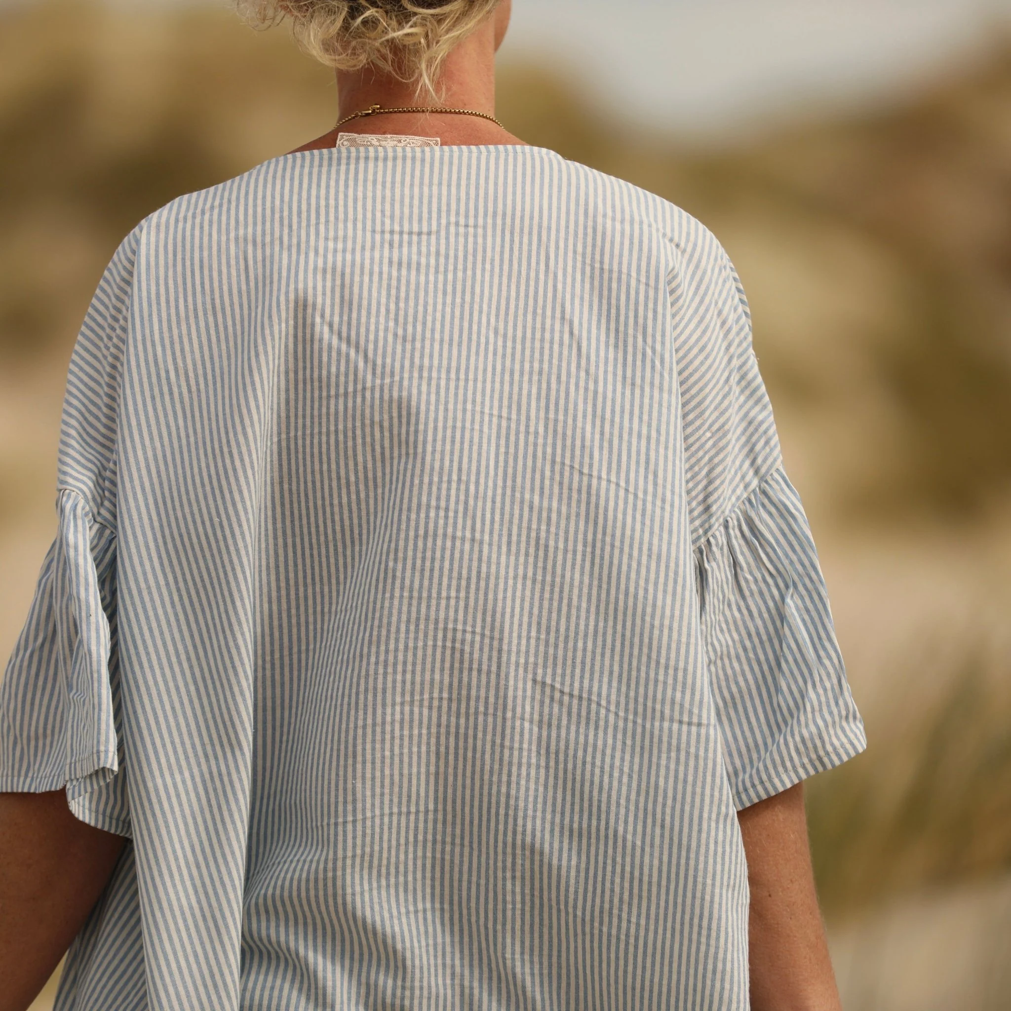 Blouse Léopoldine - coton léger rayé bleu - Image 6