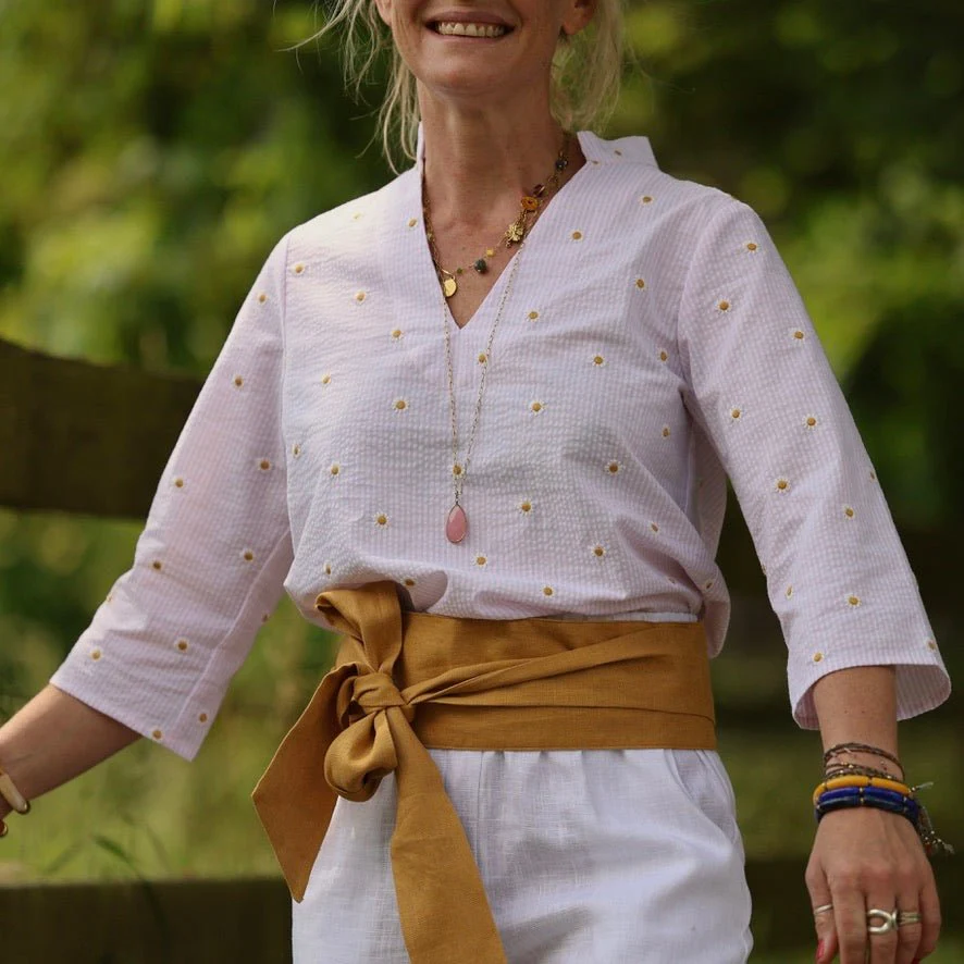 Blouse Madeleine – Seersucker rayé rose & pâquerettes - Image 4