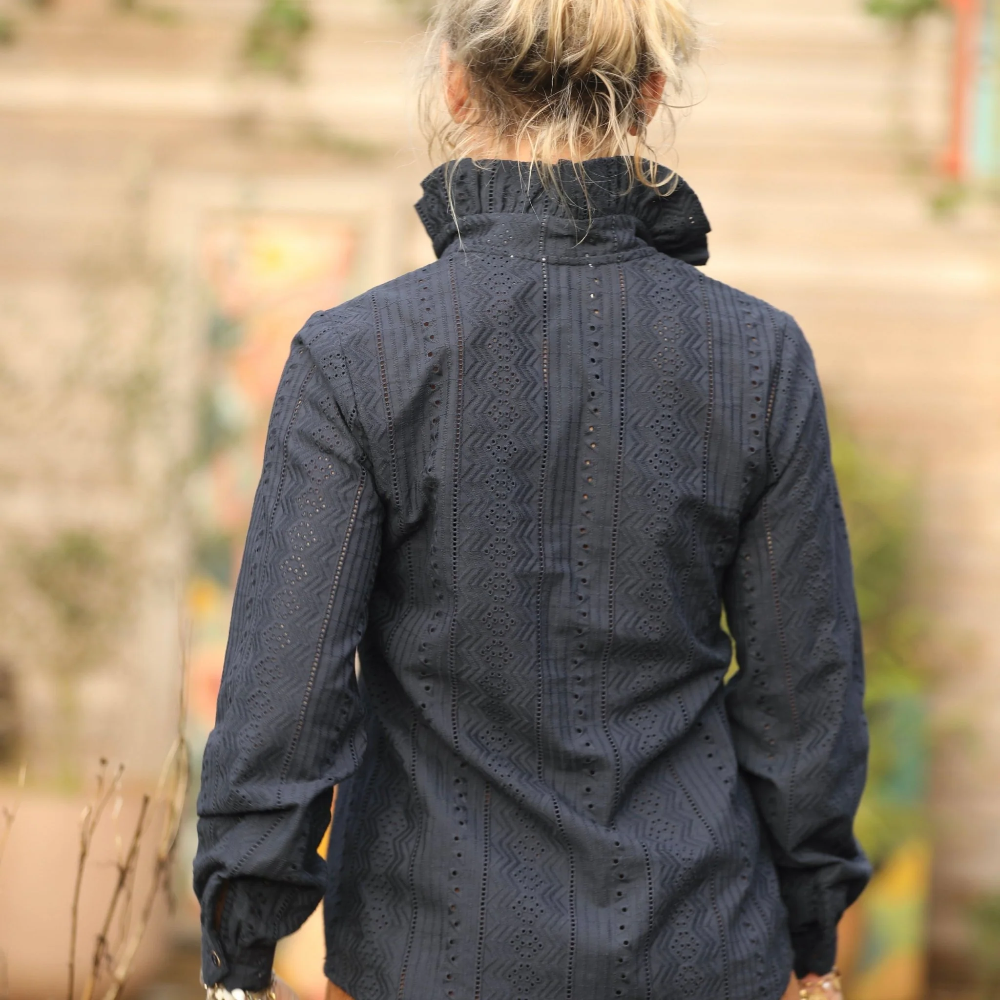 Blouse Marthe -  broderie géométrique marine - Image 4