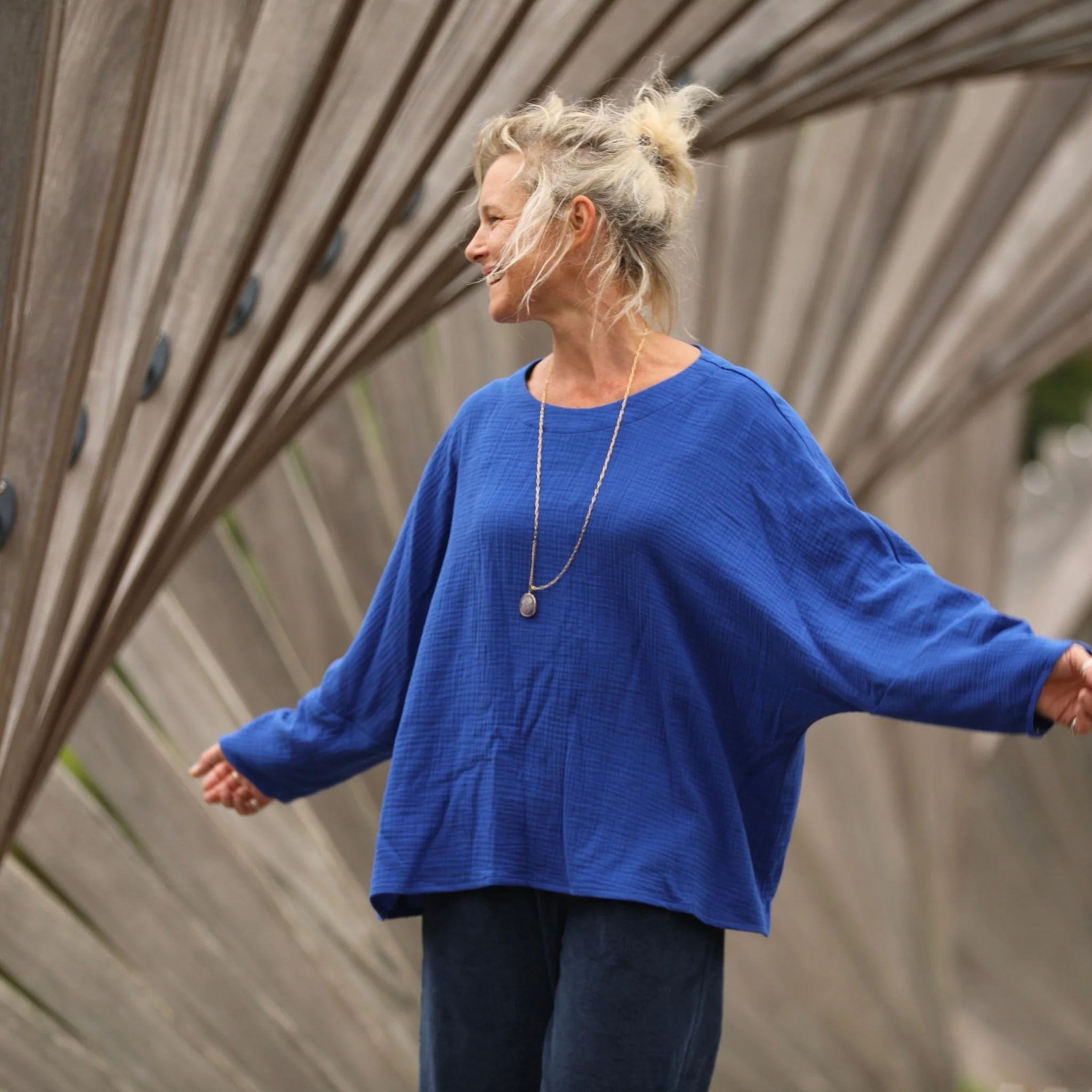 Blouse Naomie - double gaze de coton bleu majorelle