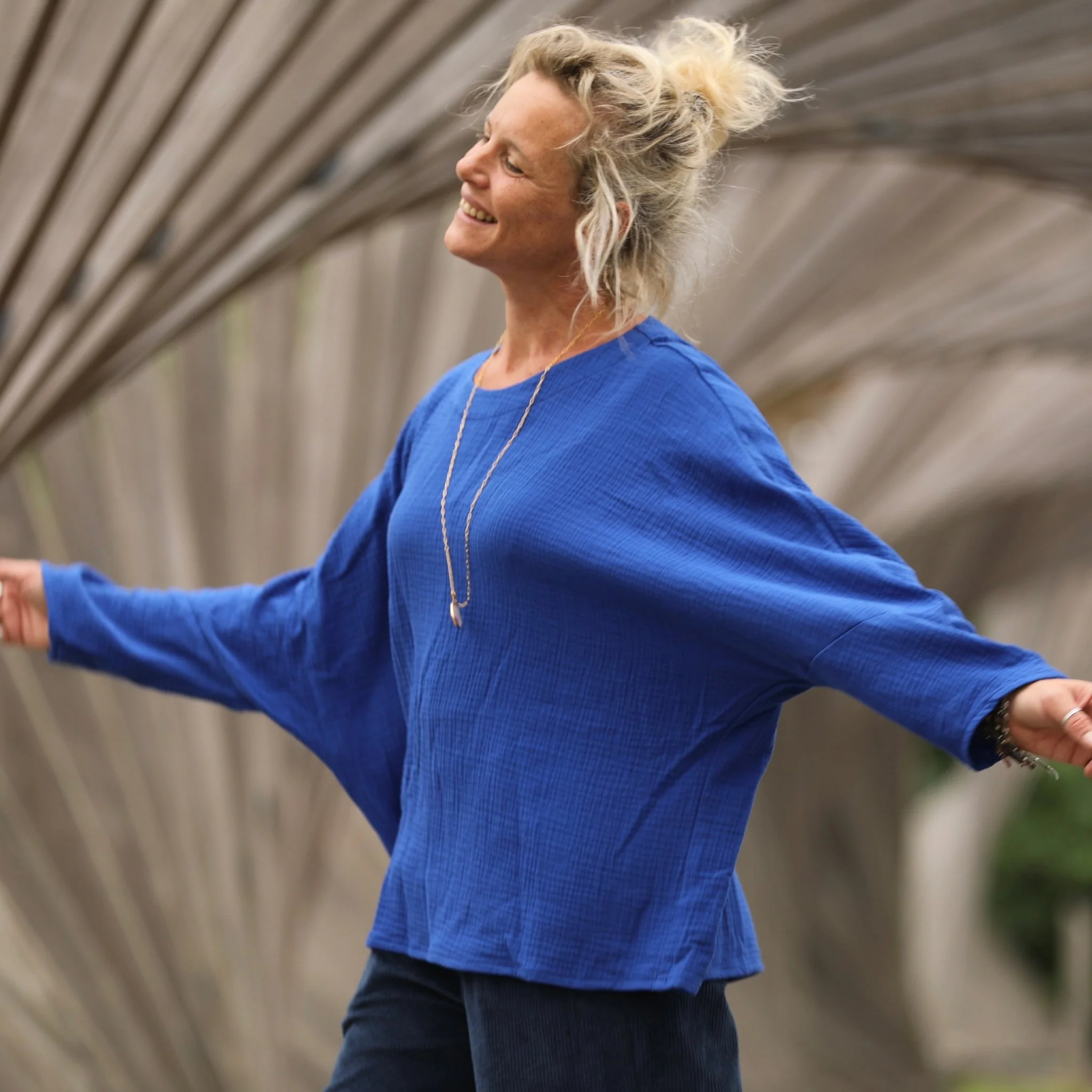 Blouse Naomie - double gaze de coton bleu majorelle - Image 8