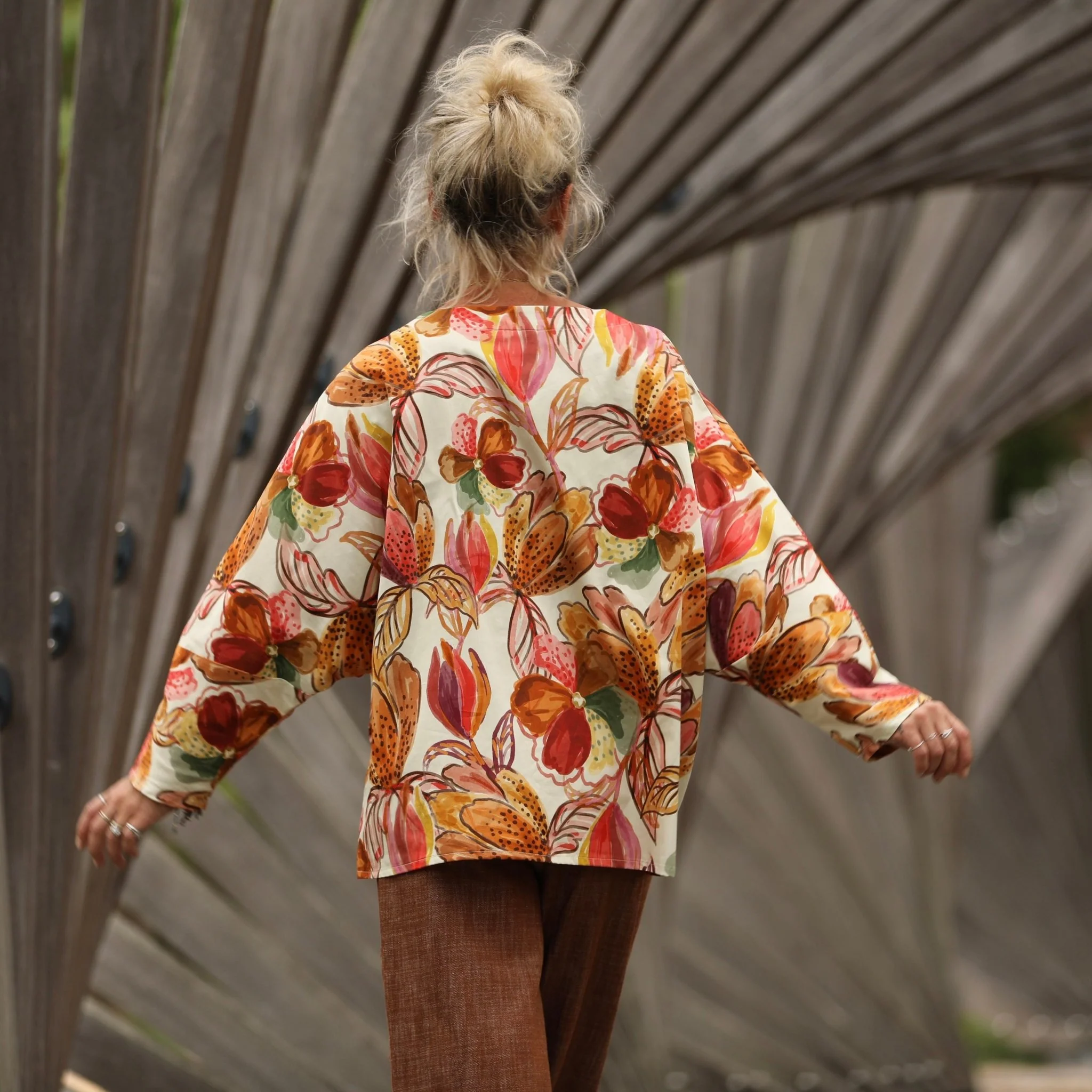 Blouse Naomie -  satin de coton poésie d’automne - Image 4