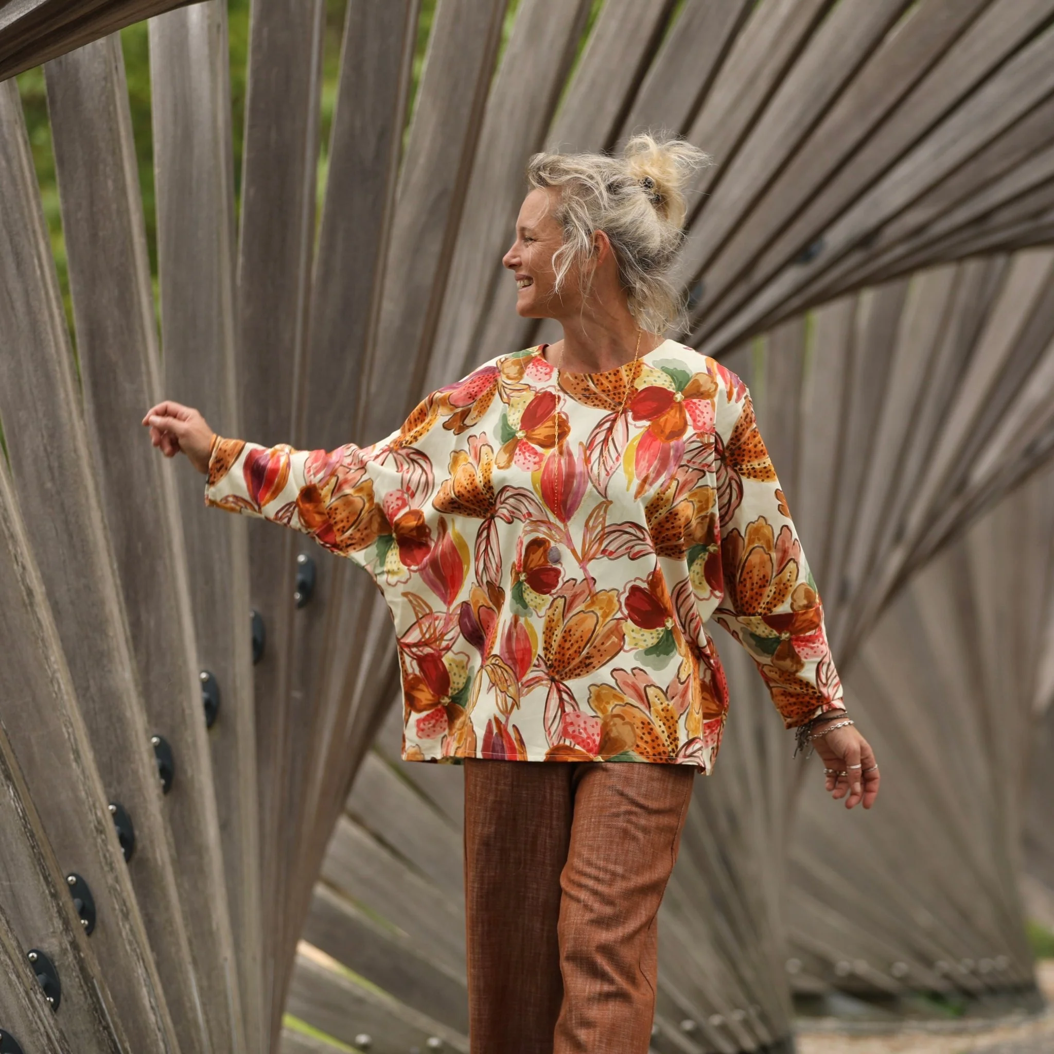 Blouse Naomie -  satin de coton poésie d’automne - Image 7