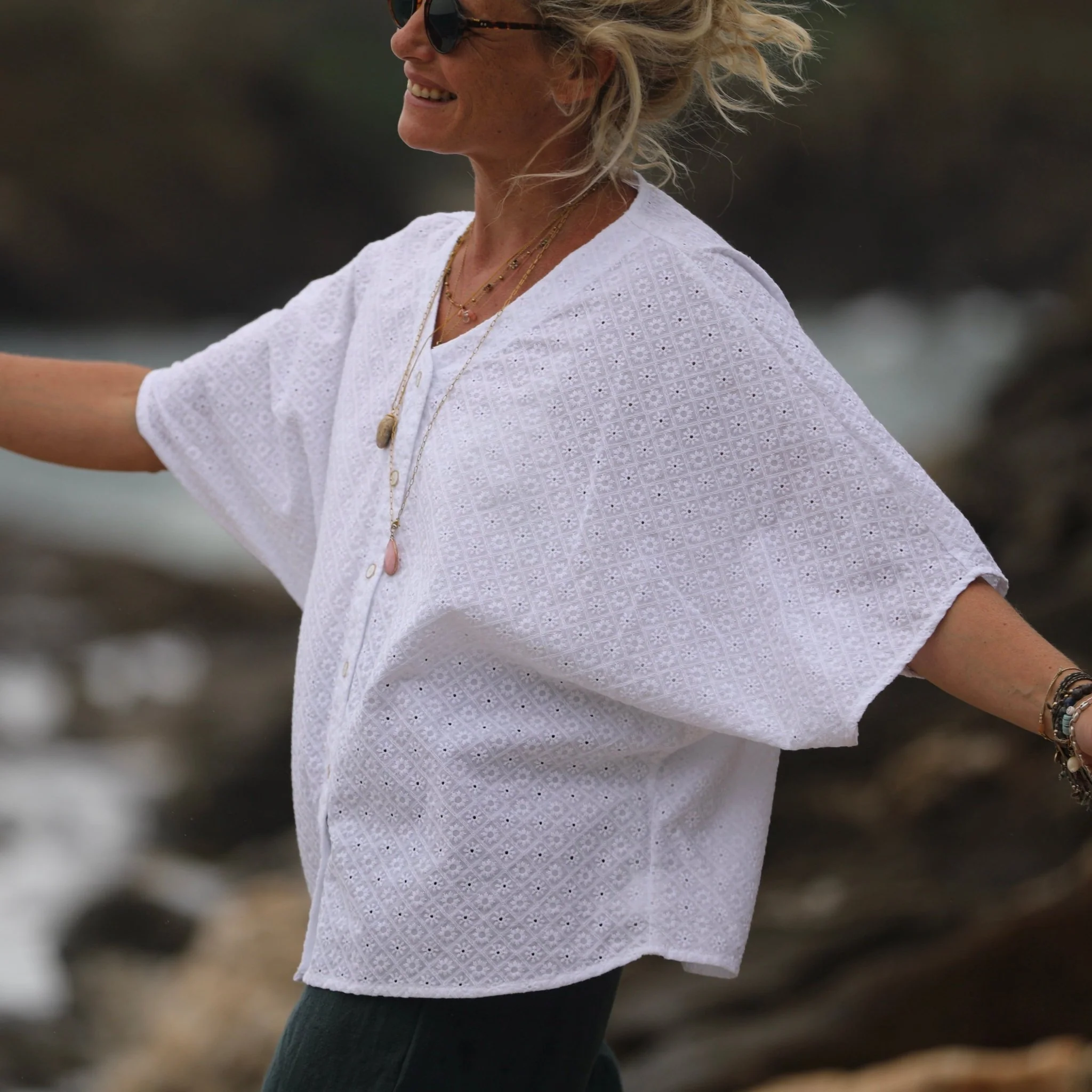 Blouse Yoko - broderie en voile de coton damier de fleurs - Image 3
