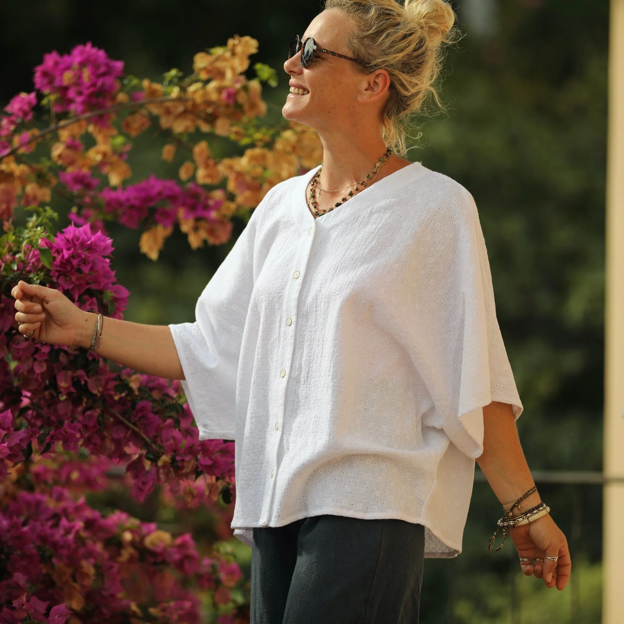 Blouse Yoko - double gaze de coton fleurie blanche - Image 4