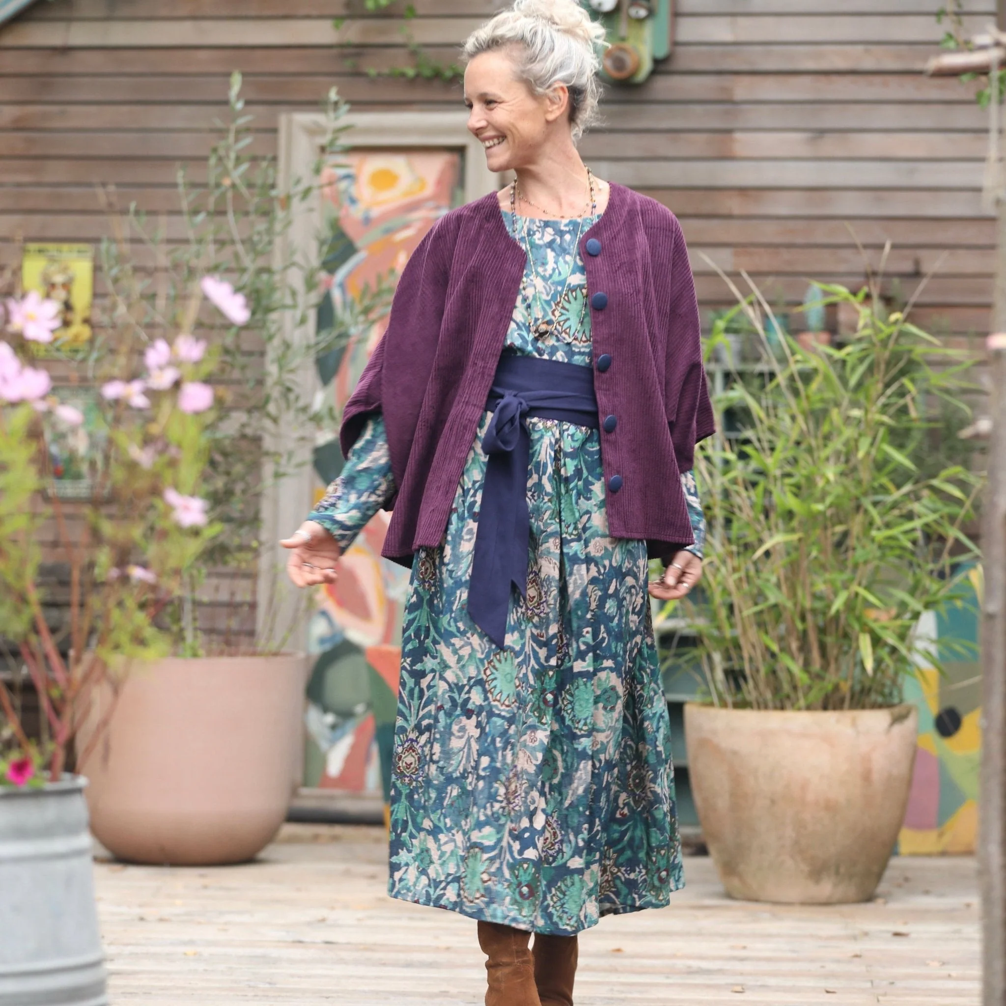 Veste kimono Yoko - velours côtelé aubergine - boutons jean bleu - Image 3