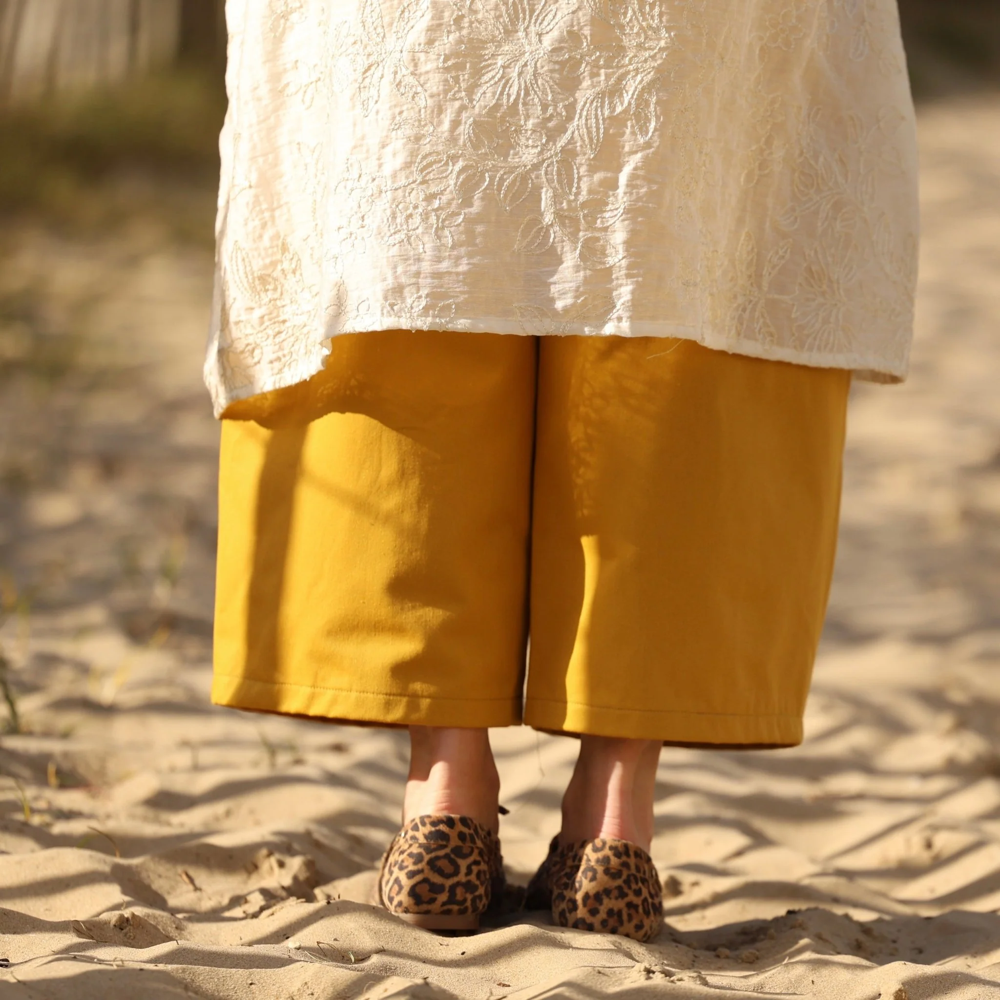 Calixte - Voile de viscose ivoire brodé doré - Image 8