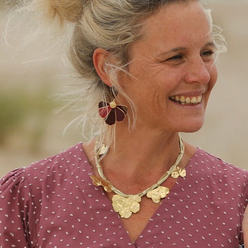 Collier Crépuscule – Feuilles dorées