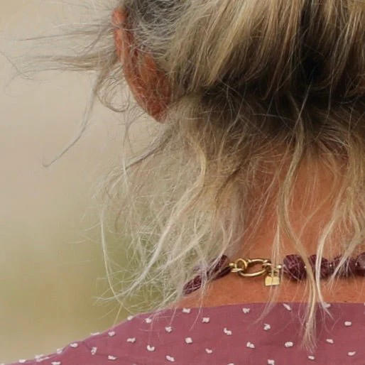 Collier Météore – Grenat & Doré - Image 2