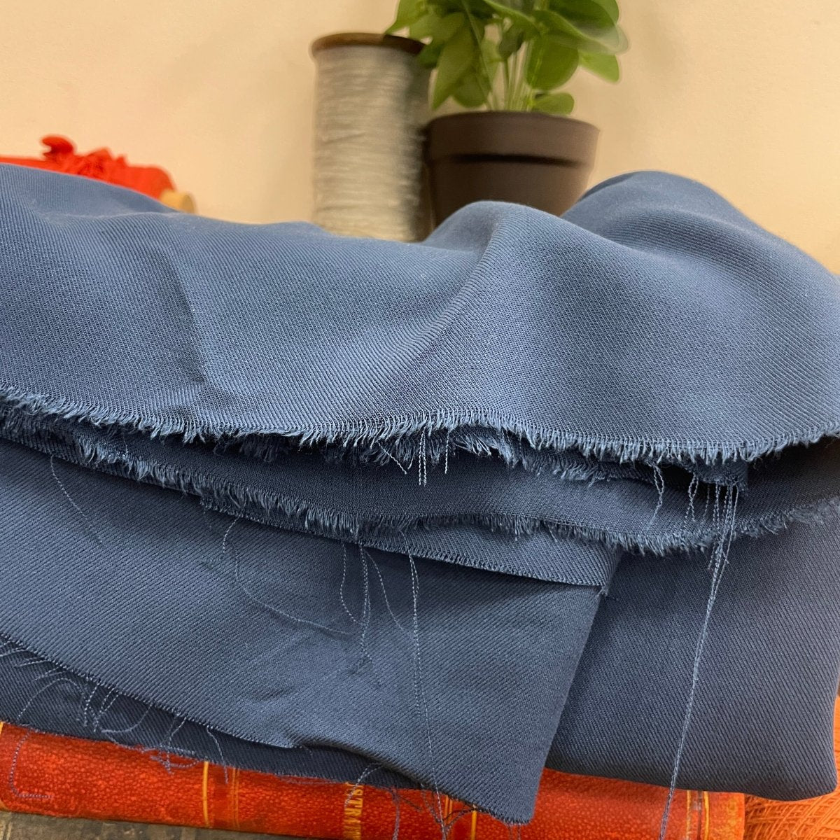 Coupon - viscose bleu nuit 115x150-B69