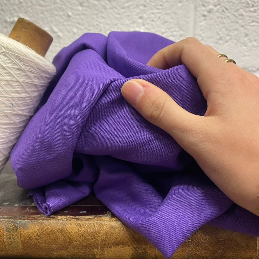Coupon - sergé de coton violet épais  (pour pantalon)150x240 (C50) - Image 2