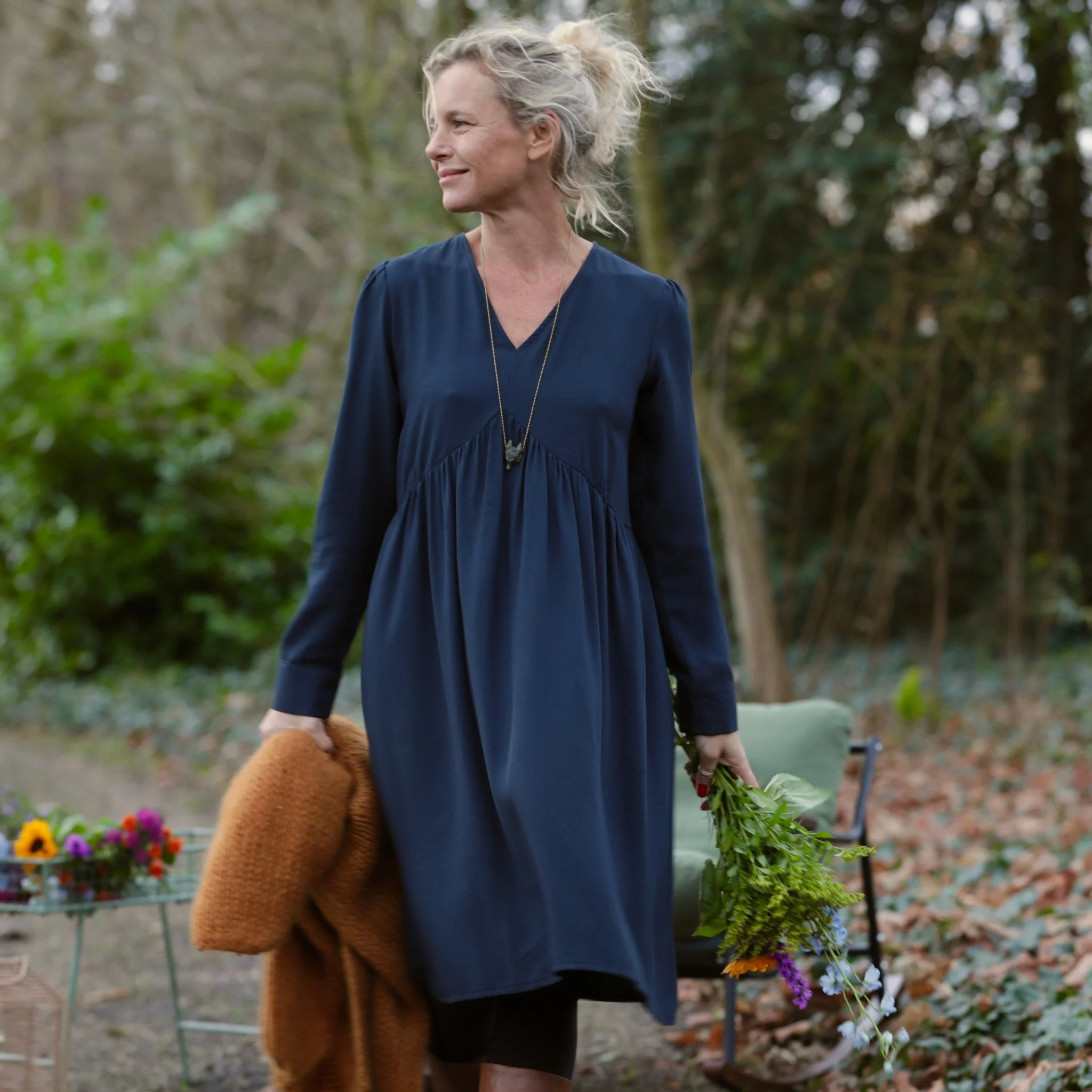 Robe Edonie coupe midi - Sergé de viscose marine - Image 5