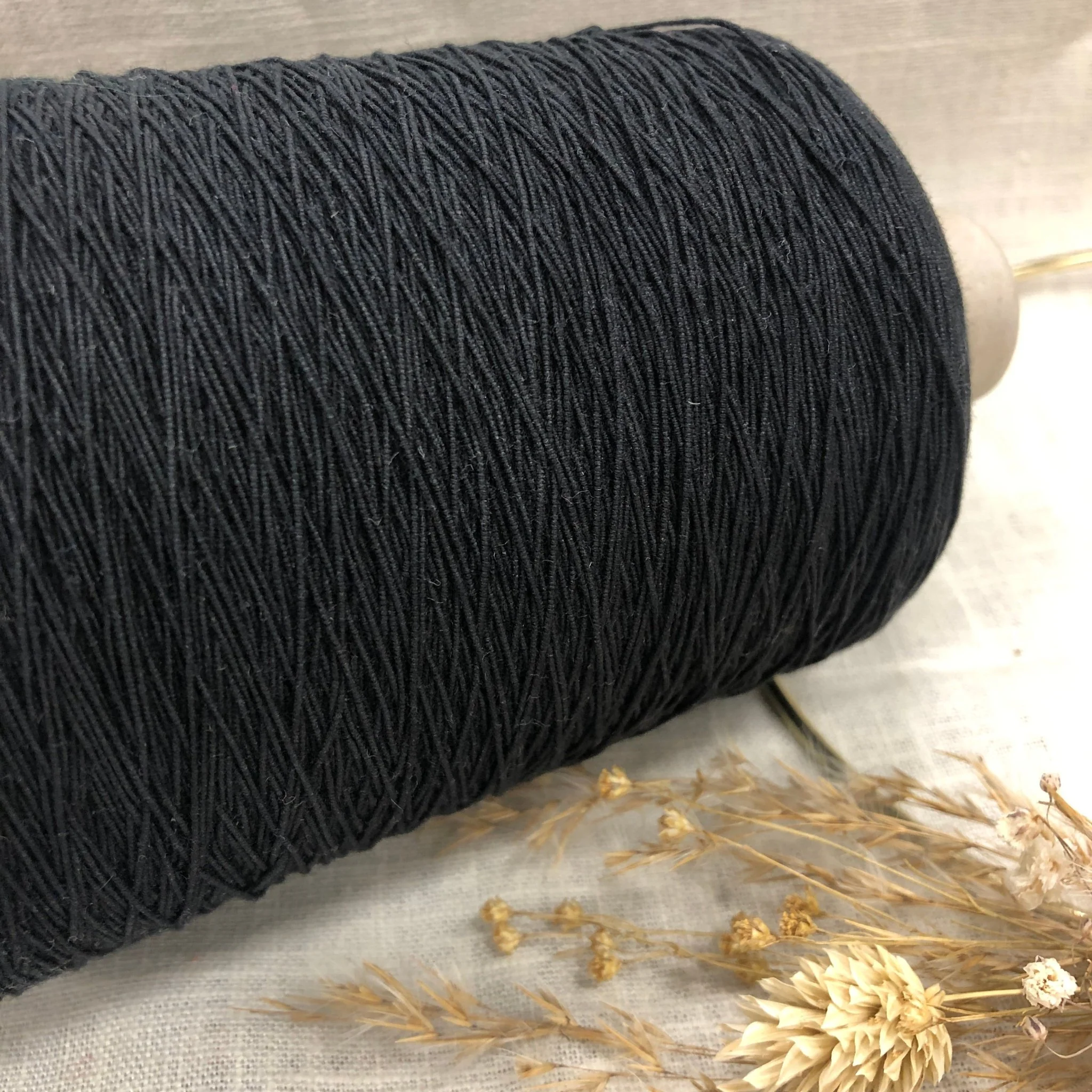 Elastique noir fin 1 mm - au mètre -