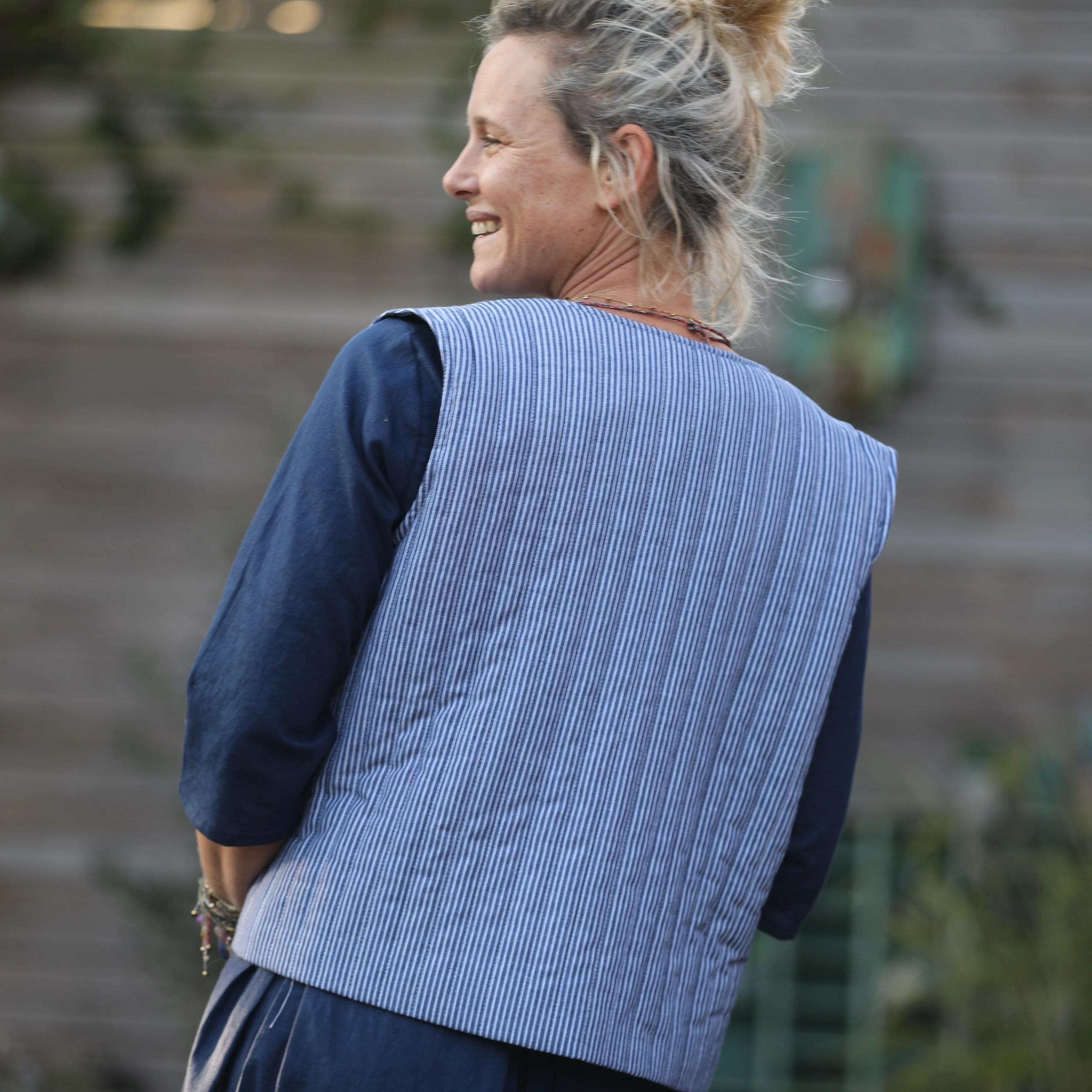 Gilet Basile coton matelassé rayée marine/blanc - Image 4