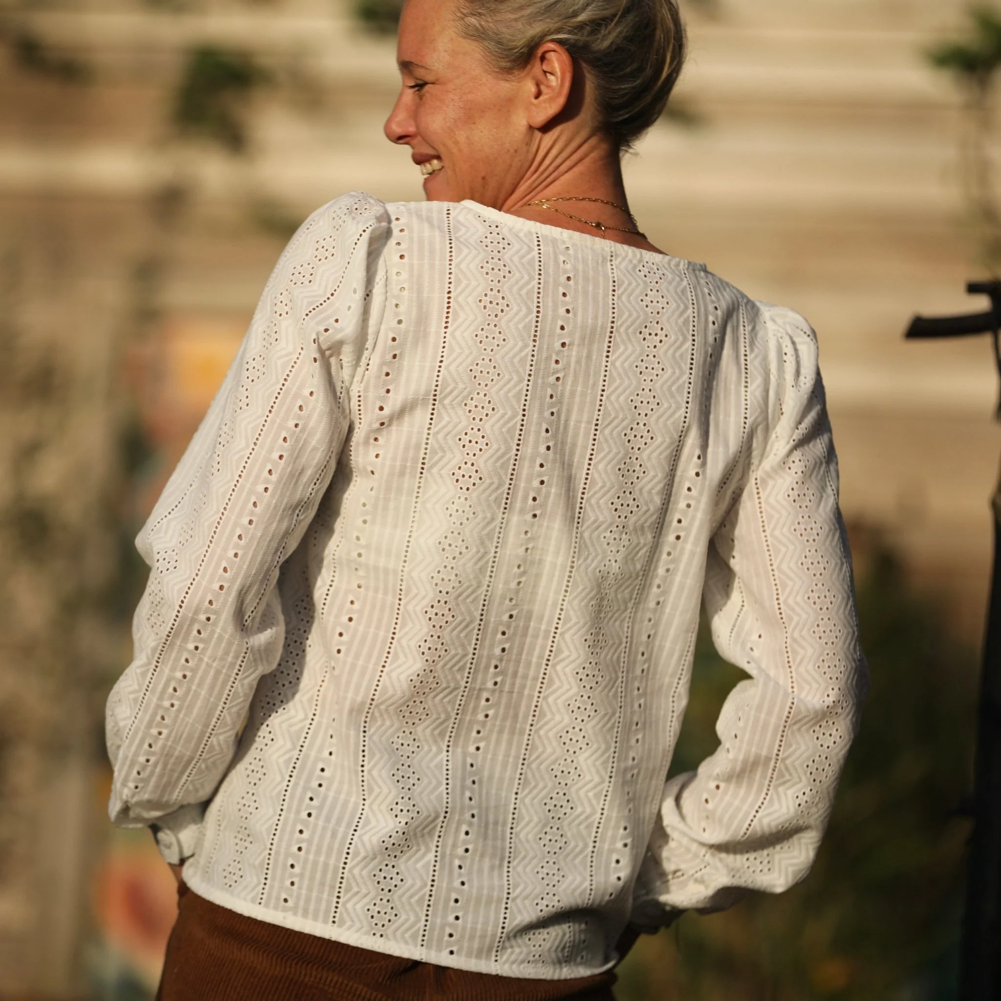 Imparfait - Blouse Amarante - broderie géométrique ivoire - Image 5