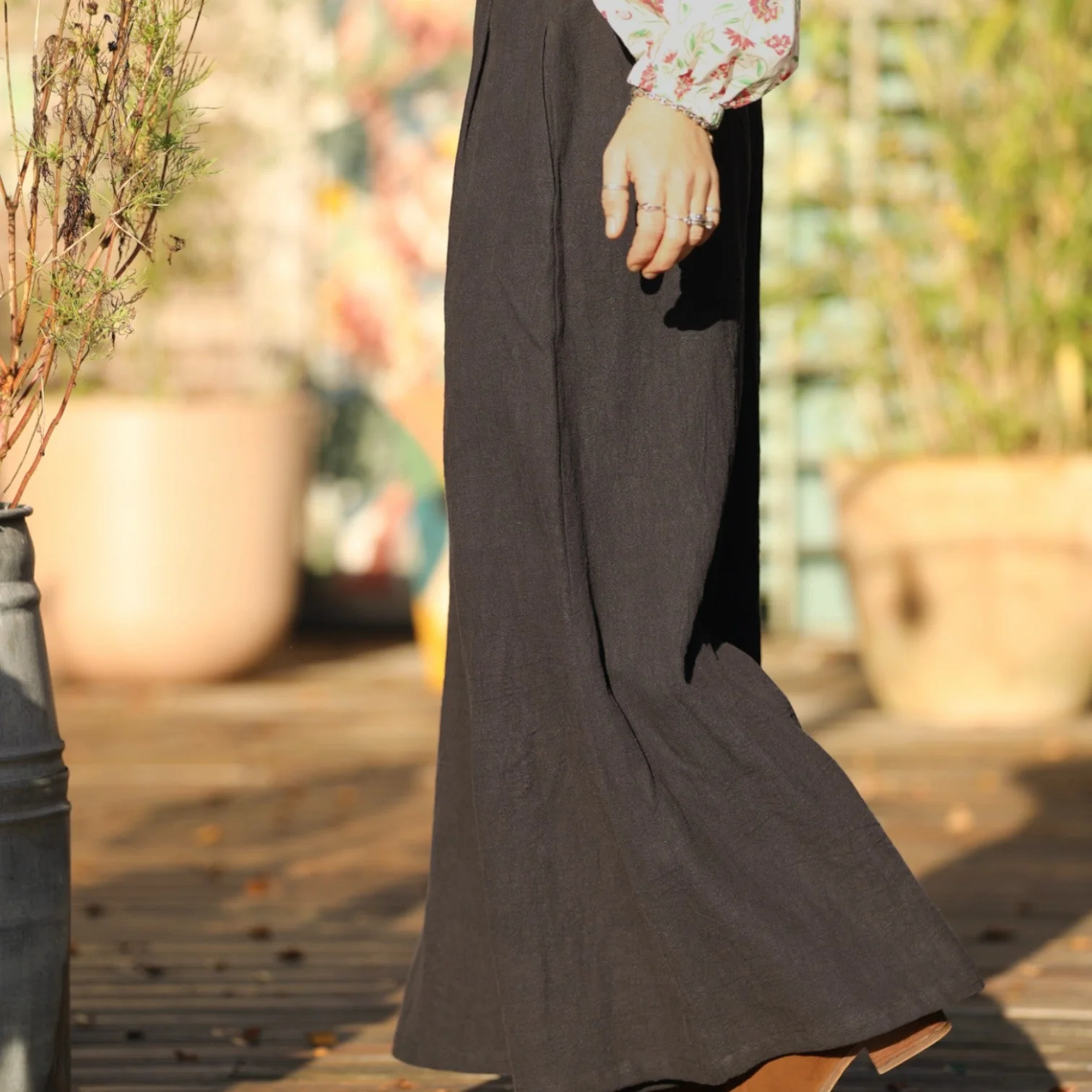 Jupe culotte Arielle en lin stone wash noir - Image 11
