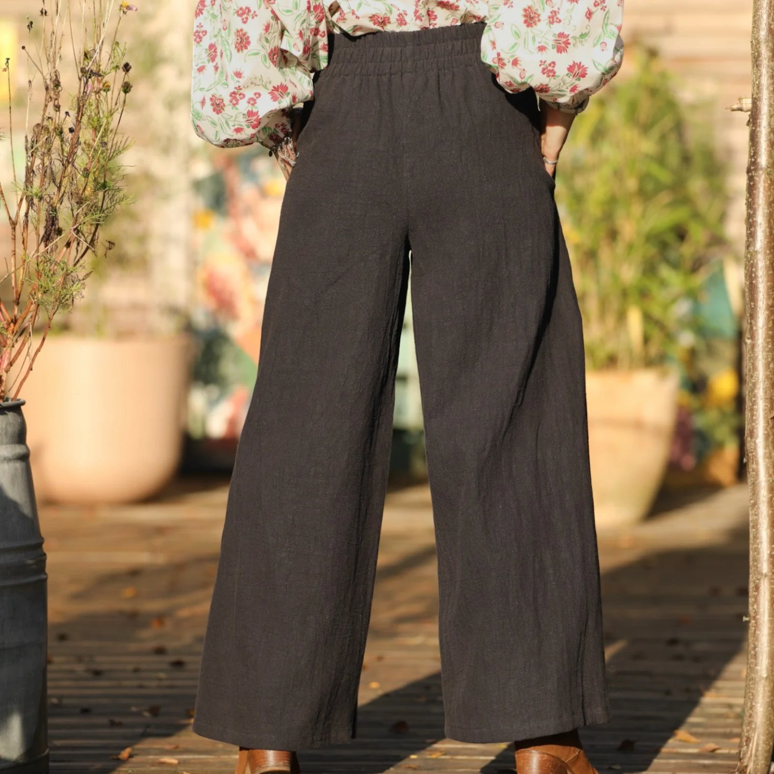 Jupe culotte Arielle en lin stone wash noir - Image 13