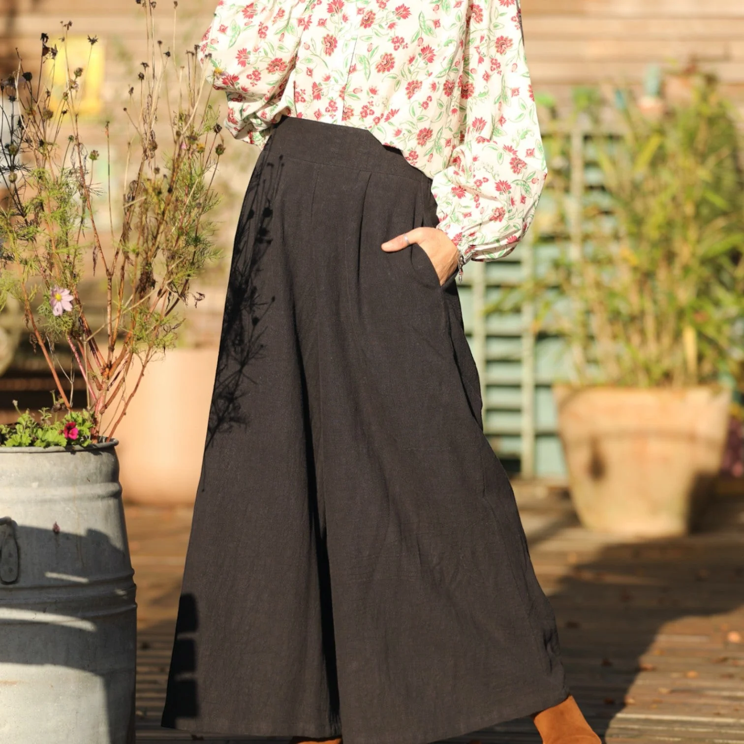 Jupe culotte Arielle en lin stone wash noir - Image 3