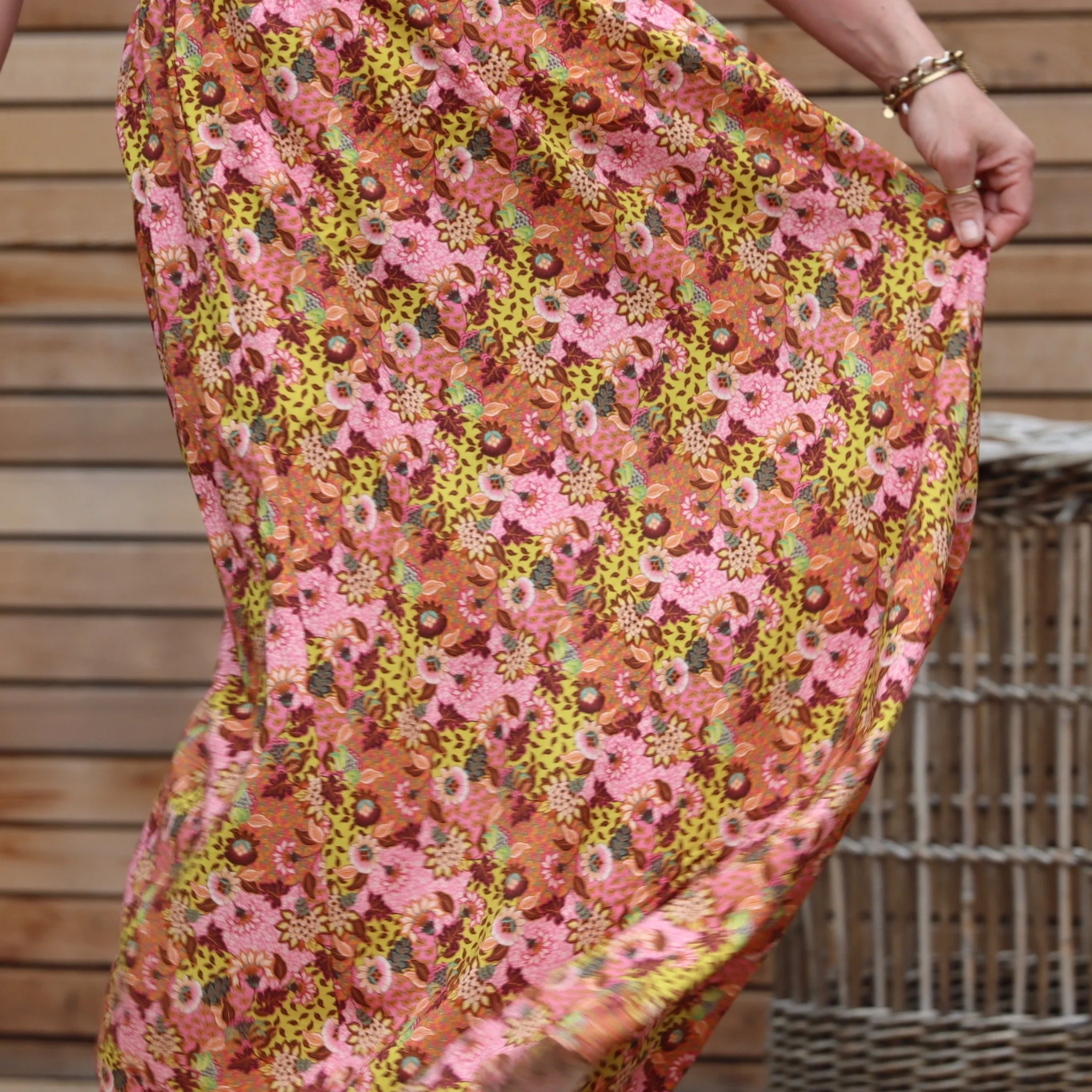 Jupe Tao Viscose fleurs des Embiez - 102cm de hauteur - Image 6