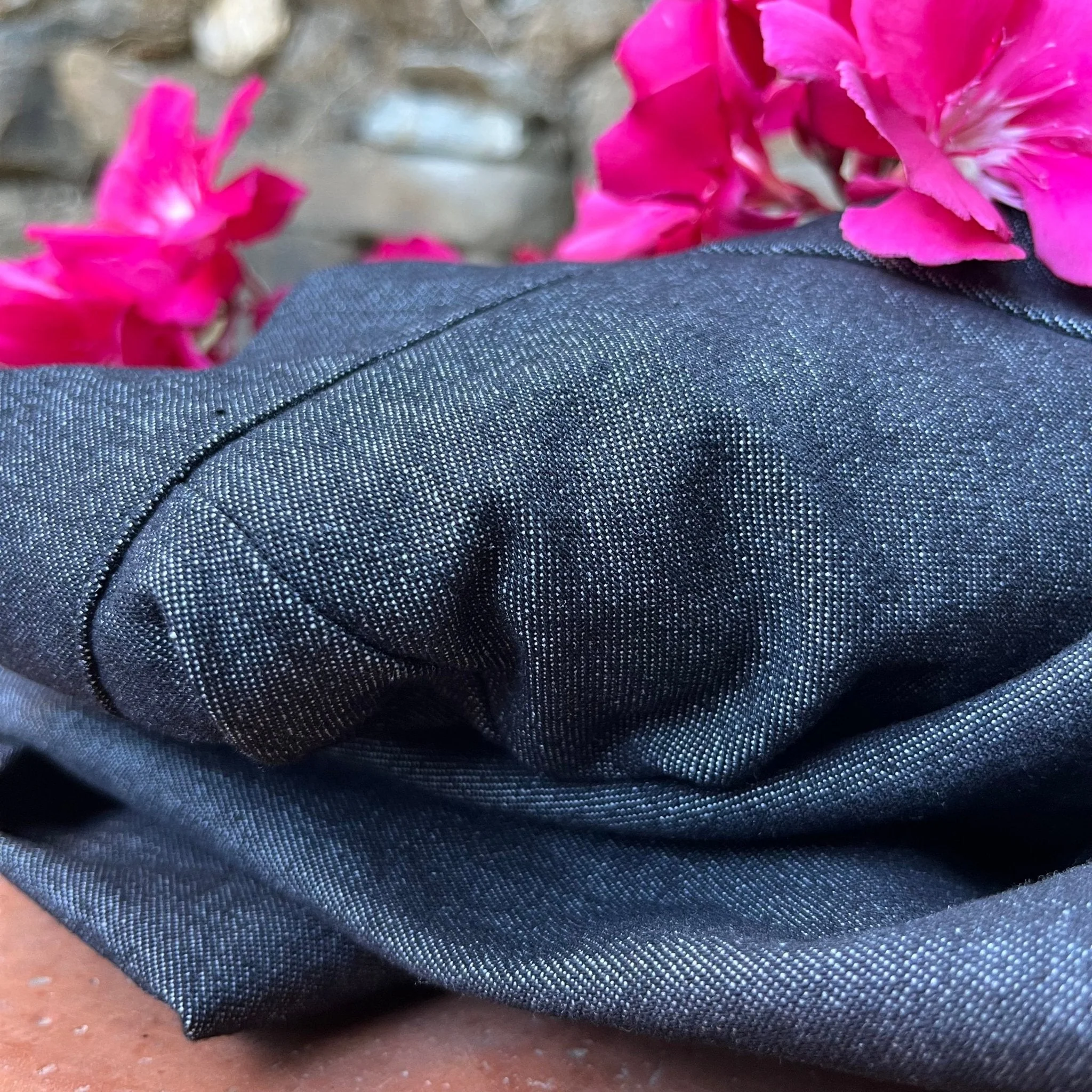 La combi India en jean de coton noir - fourche courte adaptée jusqu'à 1m63 - Image 2