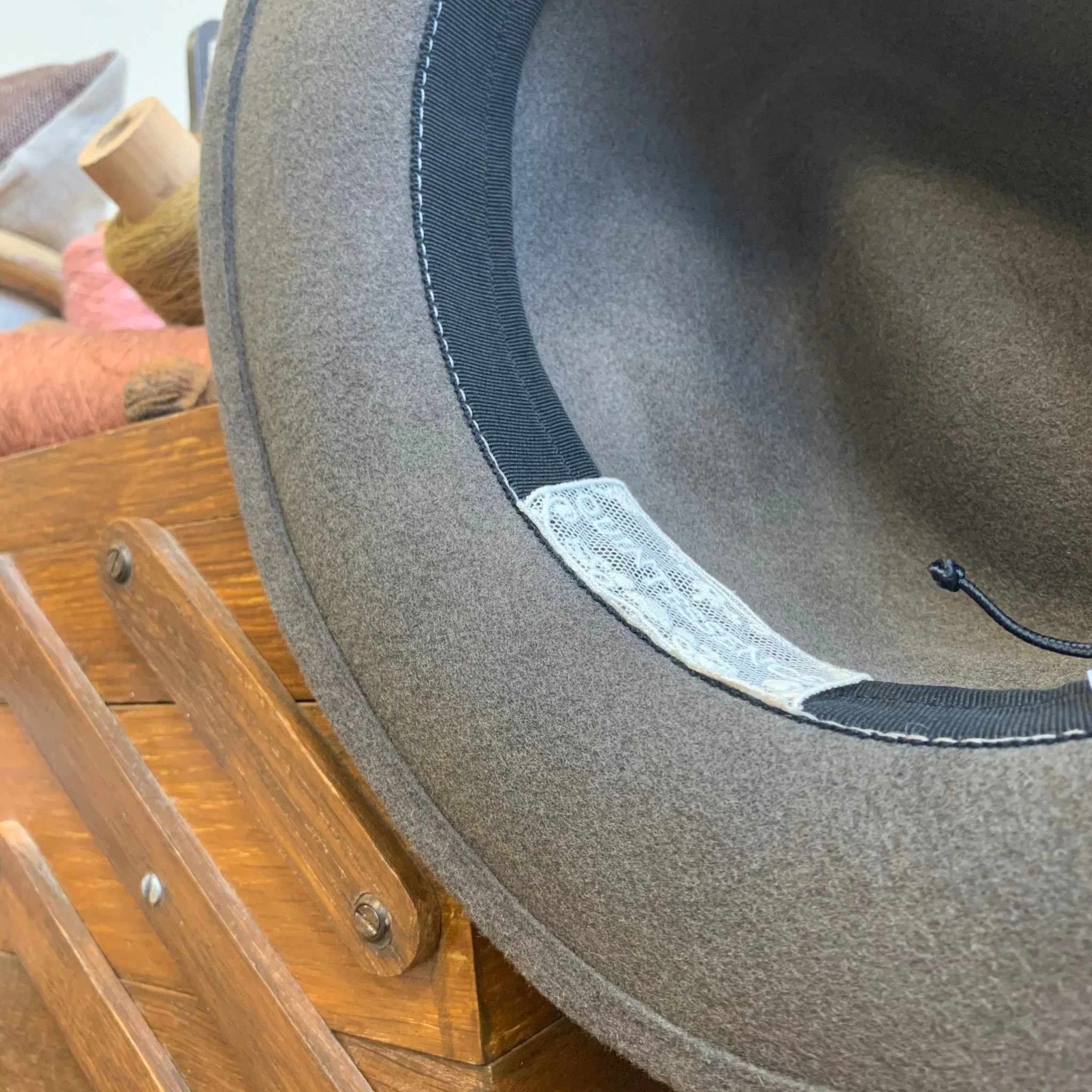 Le chapeau Edouard - taupe - Image 3