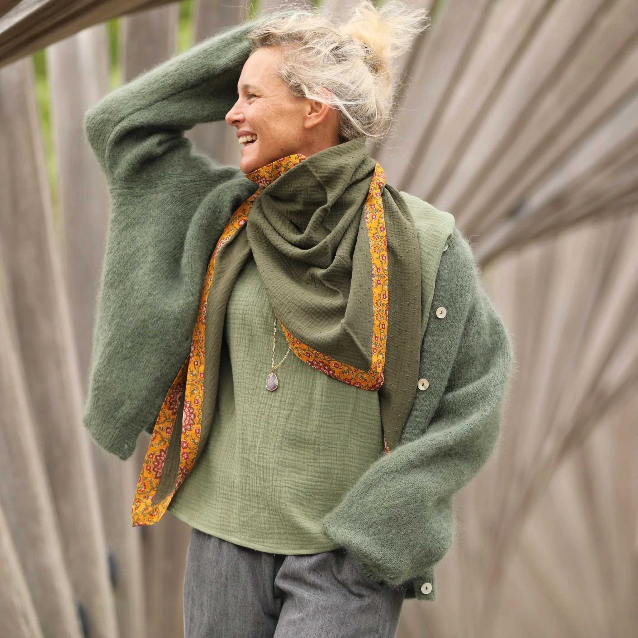 Le foulard Calista Kaki plumetis/Tara - Image 4