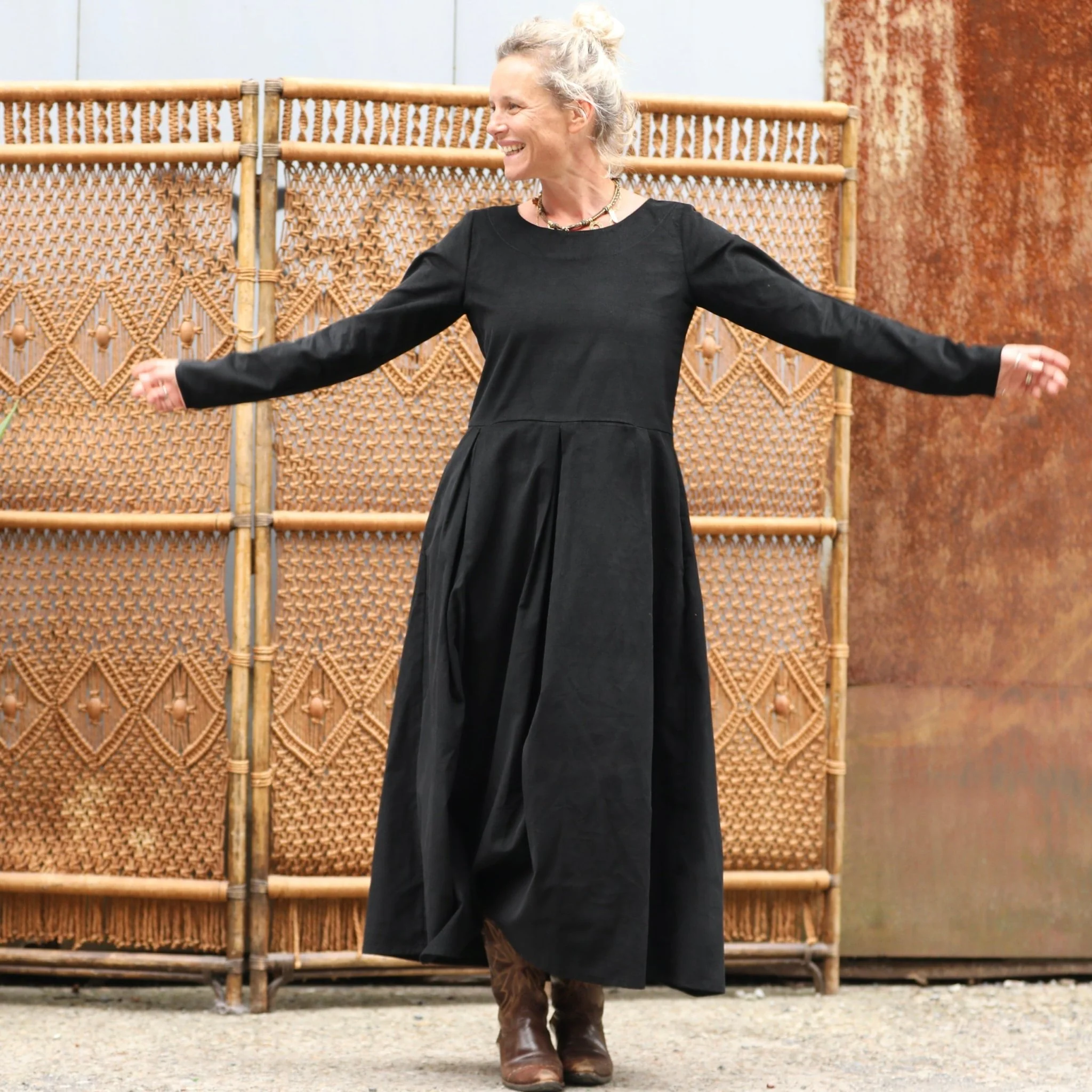 Robe Louisa - velours milleraies noir - Image 4