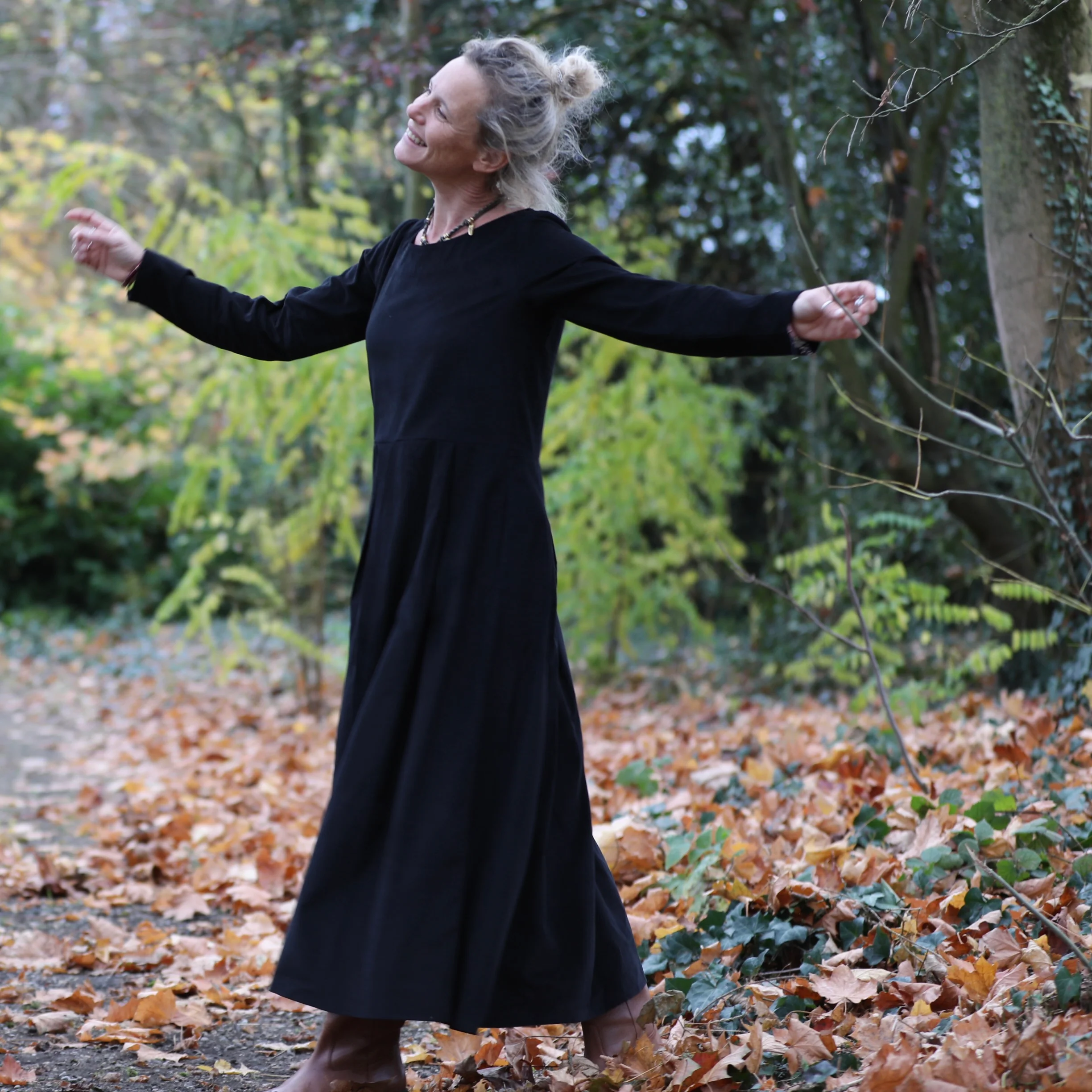 Robe Louisa - velours milleraies noir - Image 5