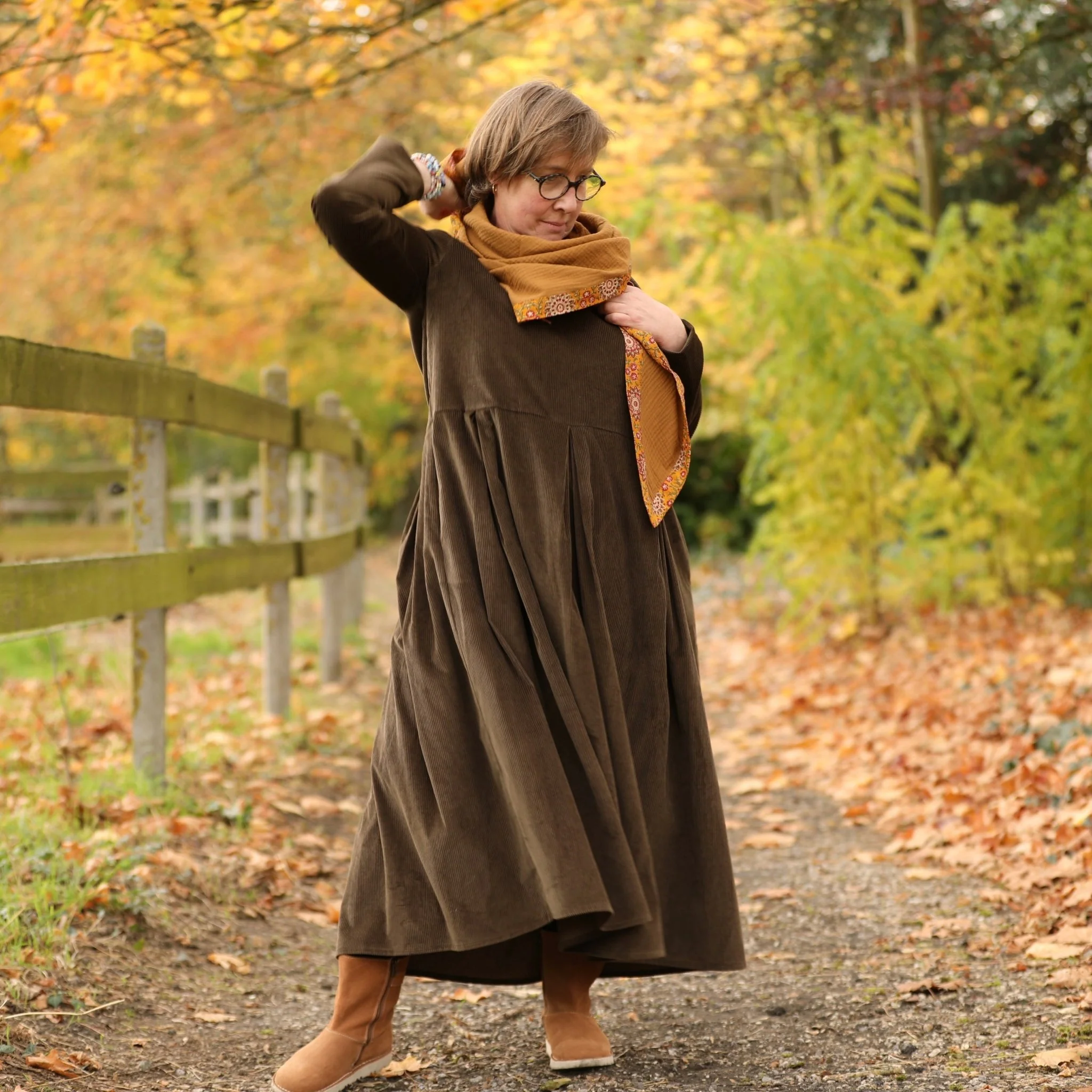 Robe Louisa - velours milleraies vert pomme - Image 13
