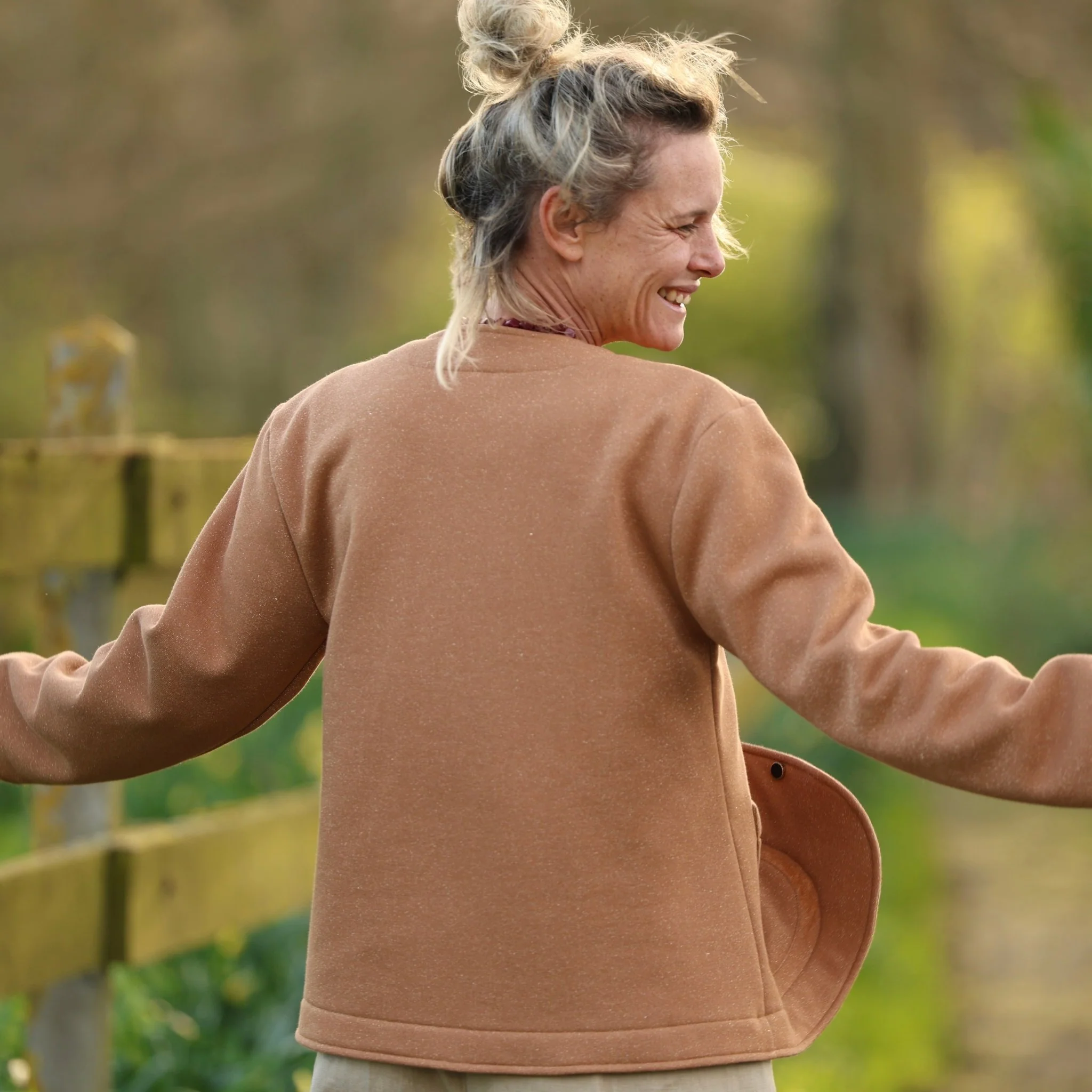 Veste Nathalie – Camel pailleté - Image 9