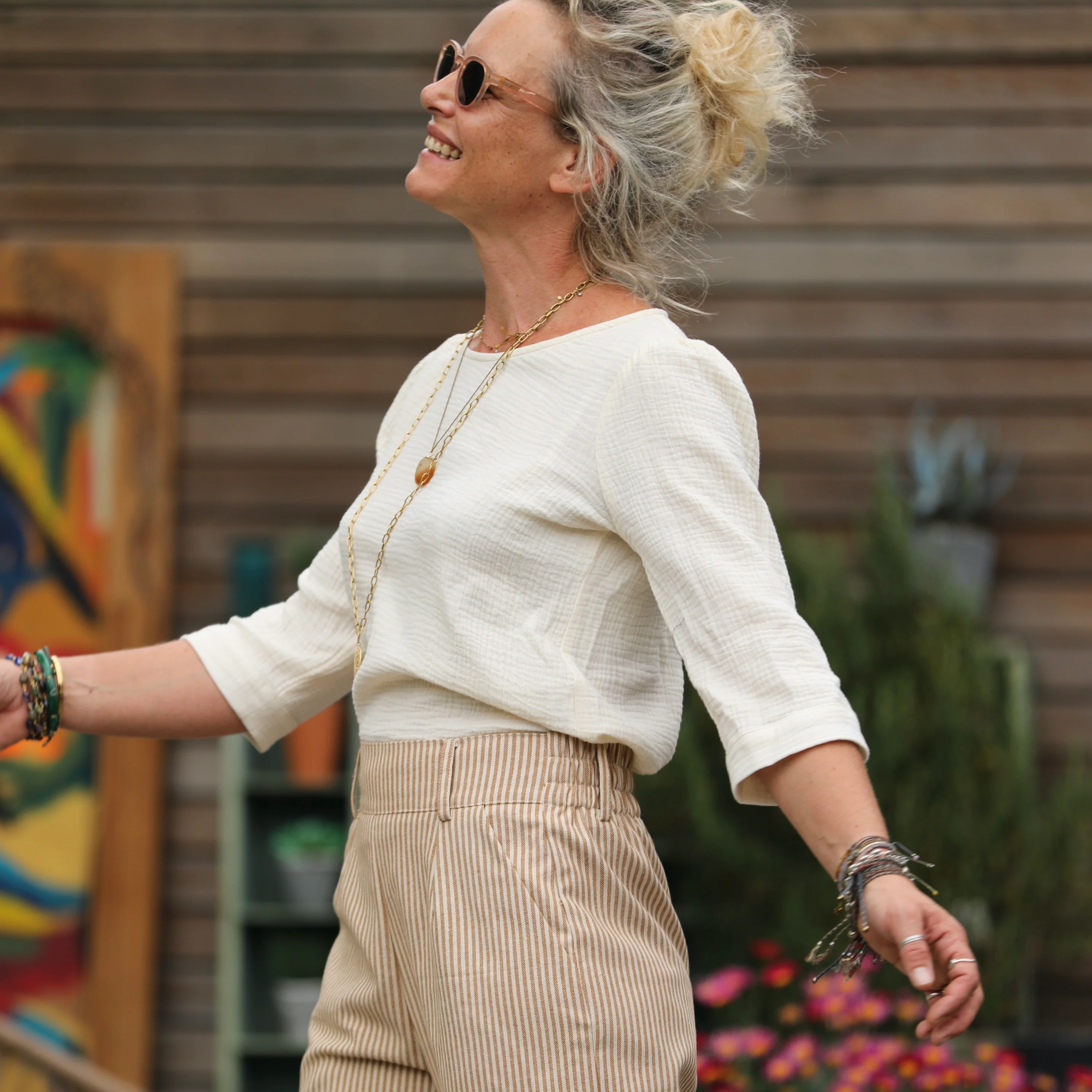 Pantalon Alex - Toile de coton rayée camel/blanc - Image 4