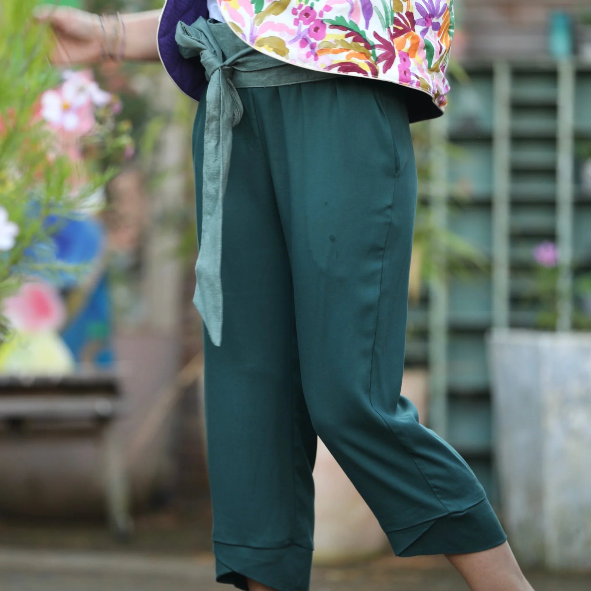 Pantalon Baptiste -  sergé de viscose vert anglais - Image 5