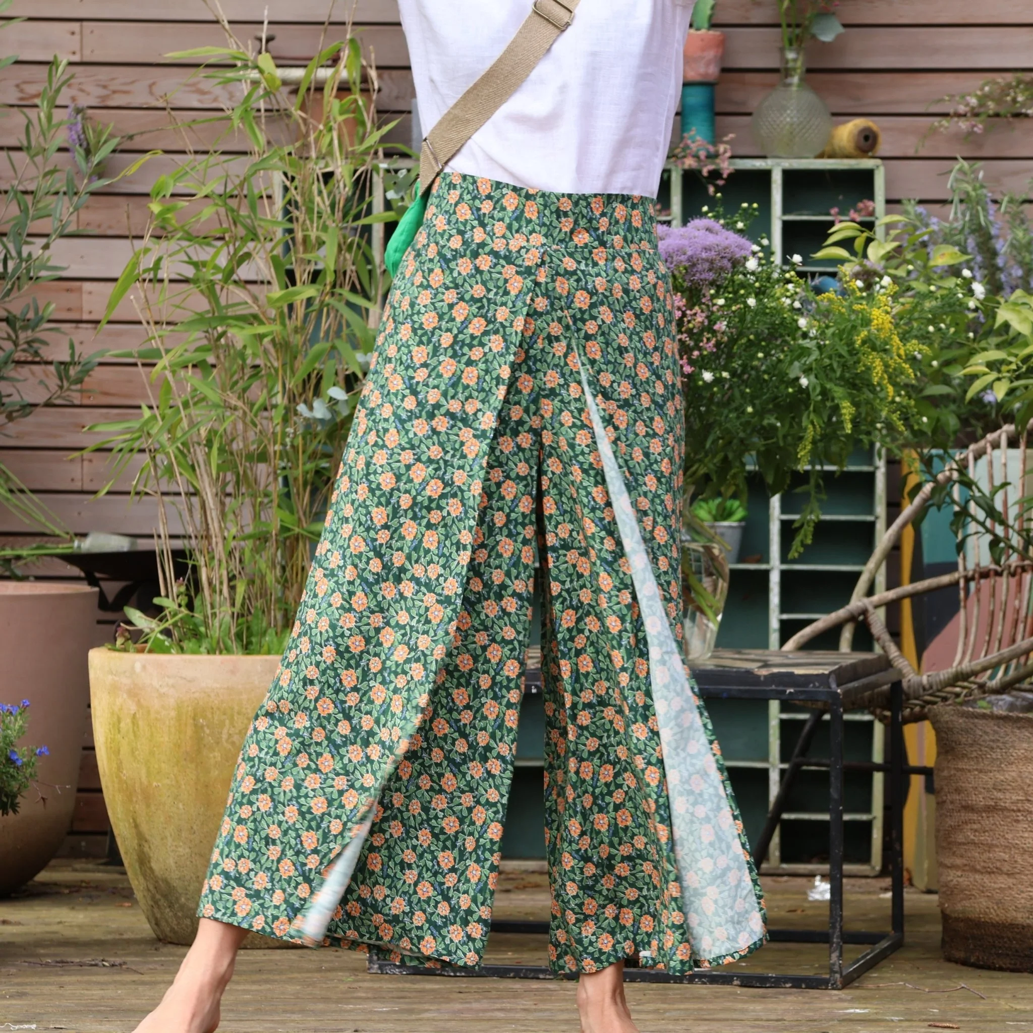 Pantalon drapé Mathilde - viscose fleuri vert orangé - Image 3