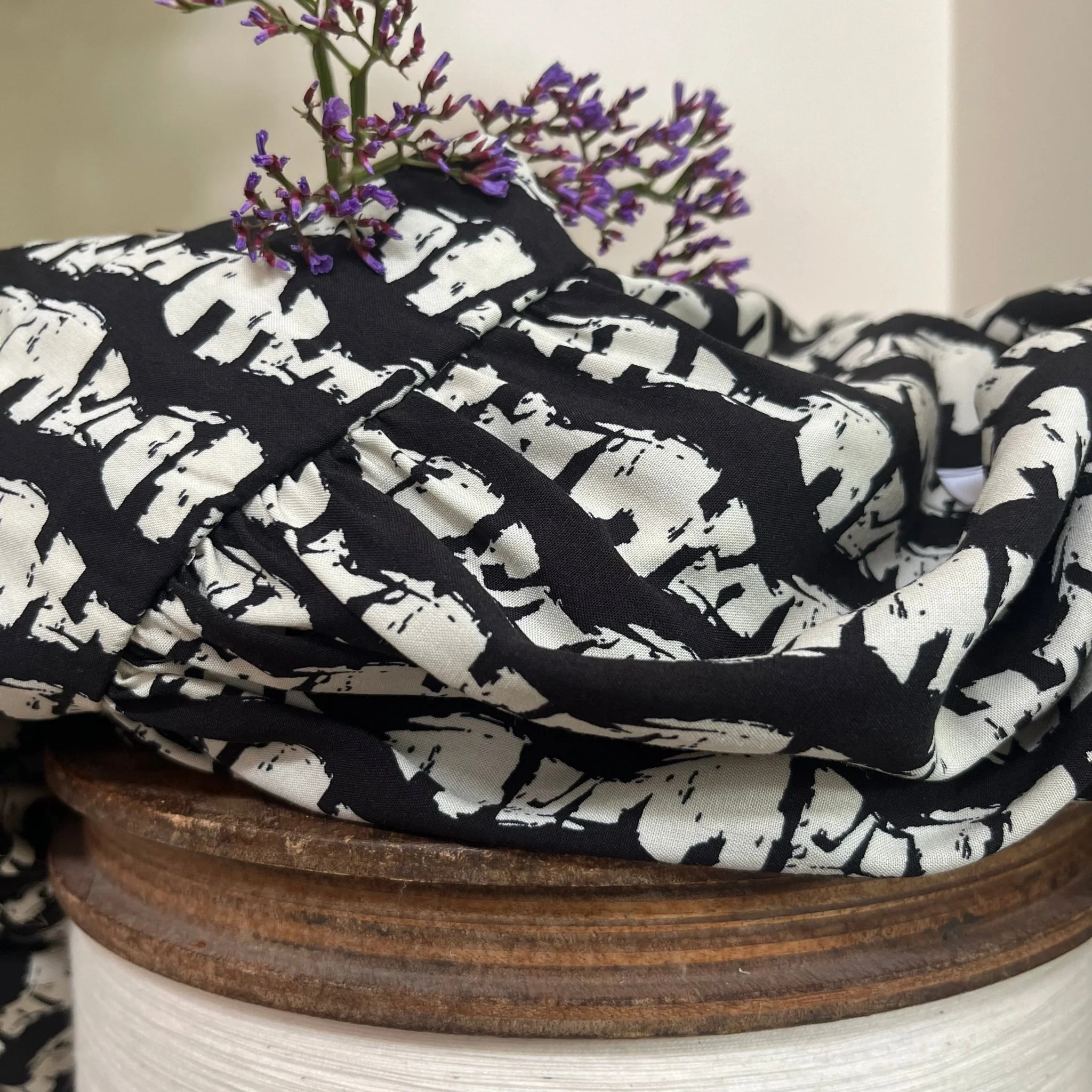 Pantalon Paco -  viscose Batik noir/blanc - Image 2