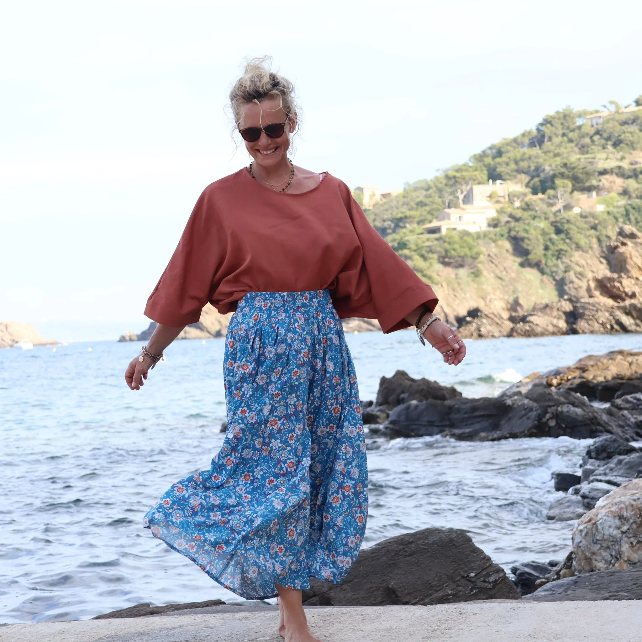 Pantalon Paco -  viscose bouquet turquoise - Image 4