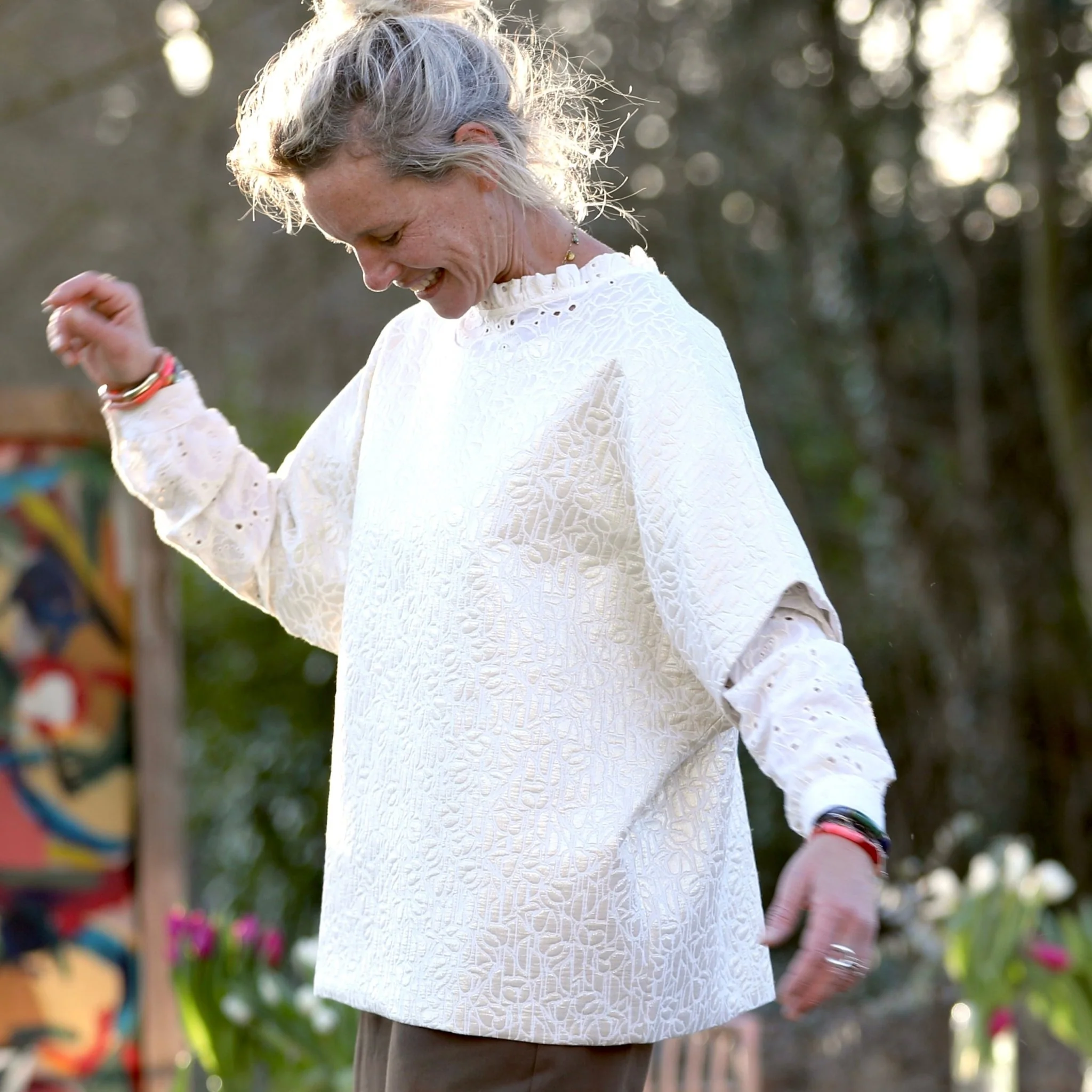 Poncho Pétronille — Jacquard ivoire & doré - Image 6