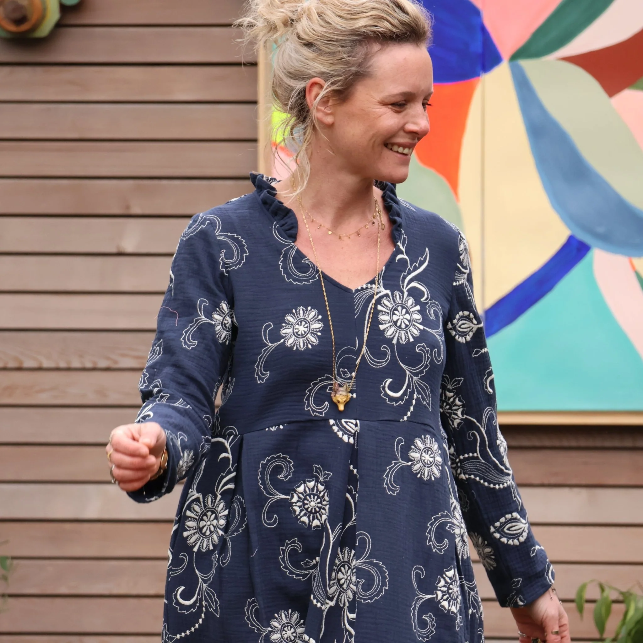 Robe Aria - double gaze de coton brodée bleu marine - Image 4