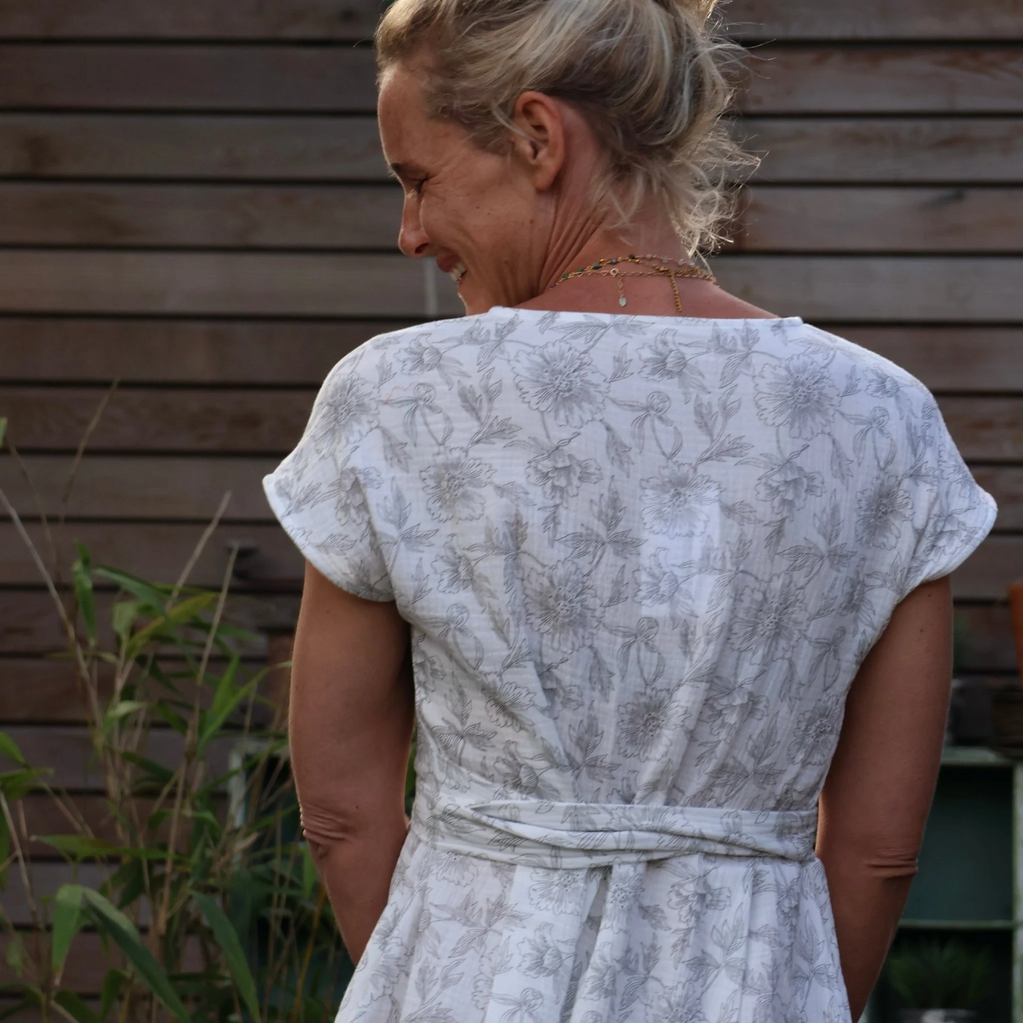 Robe Athéna - Double gaze de coton blanche fleurie - Image 6