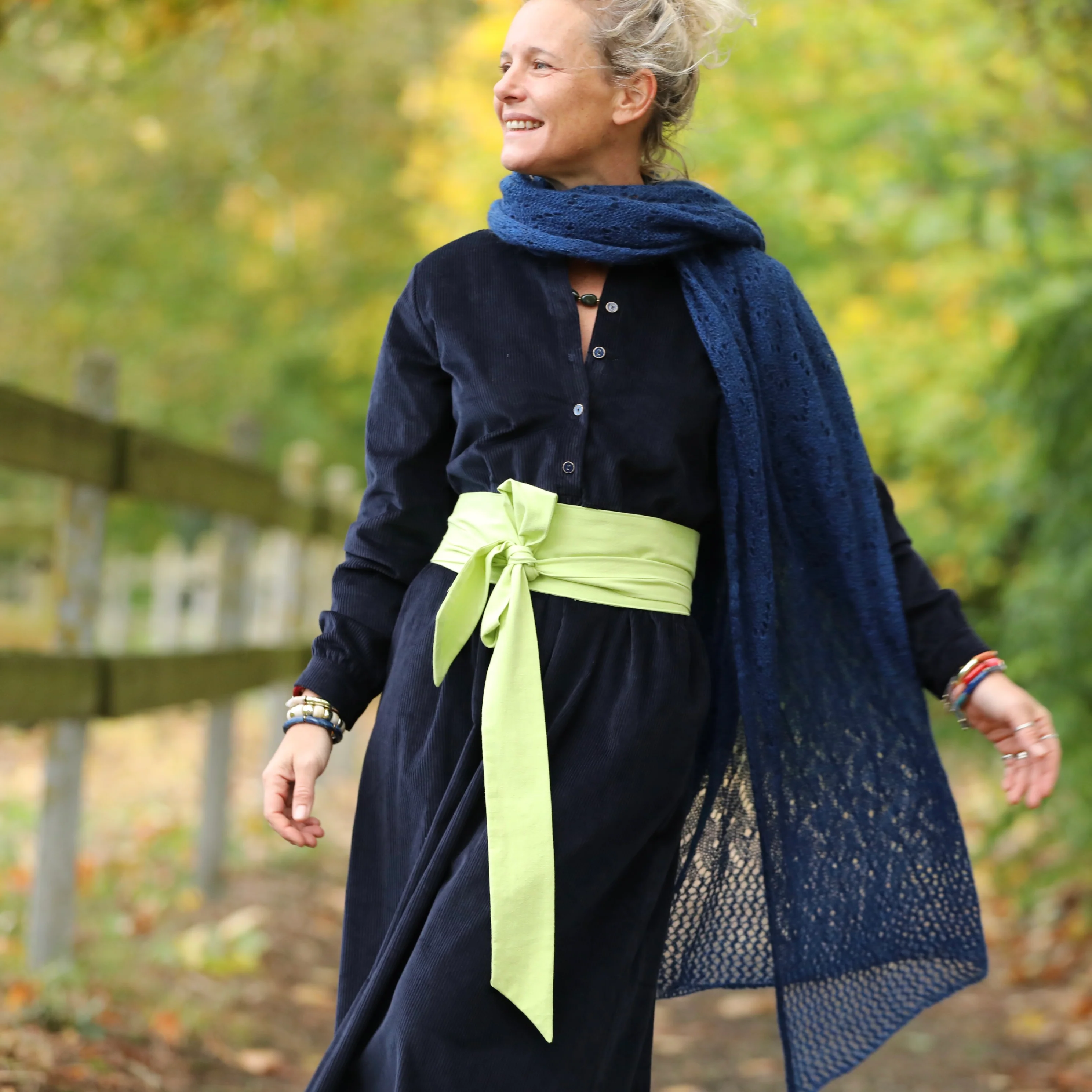 Robe Aurélia - velours côtelé bleu marine - Image 5