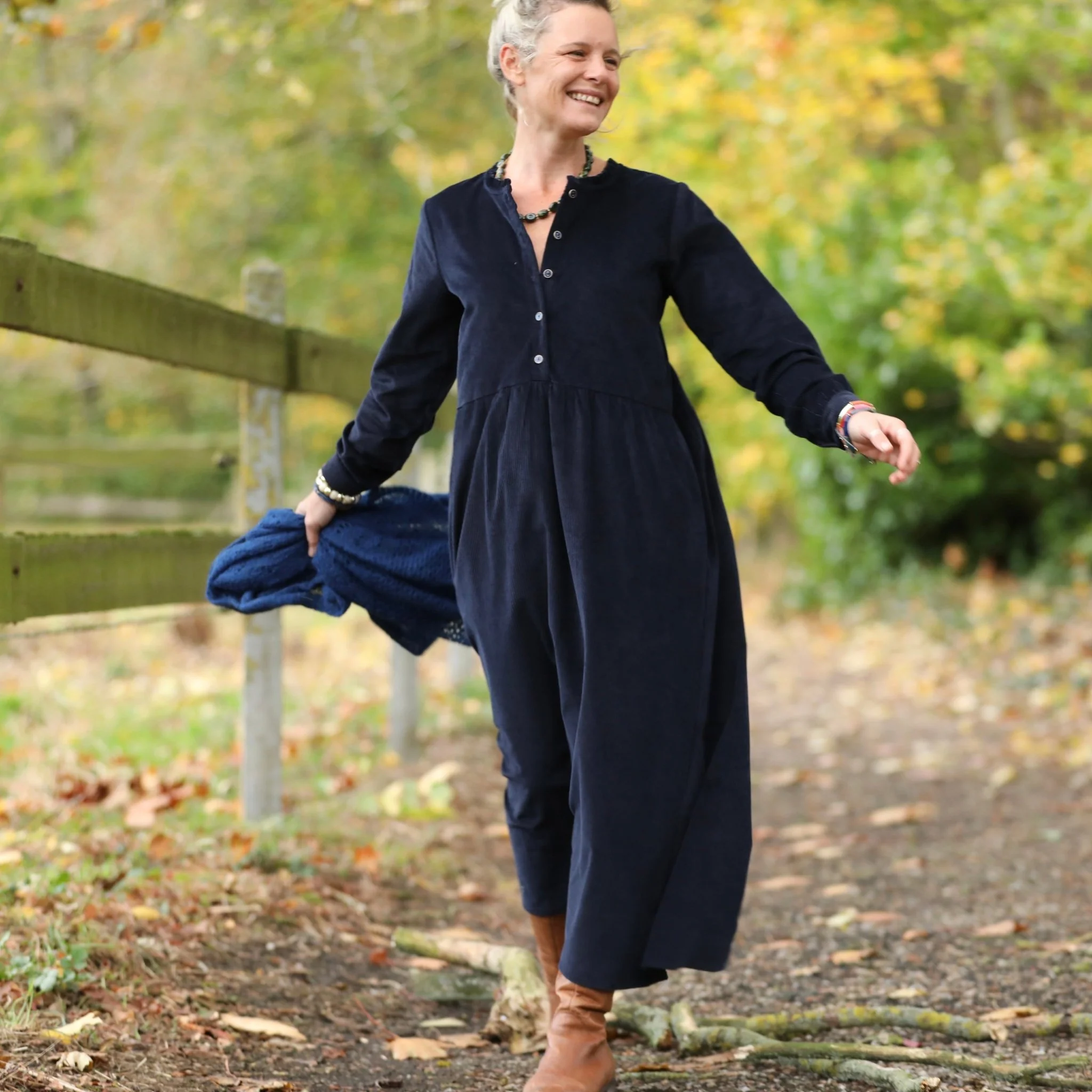 Robe Aurélia - velours côtelé bleu marine - Image 6