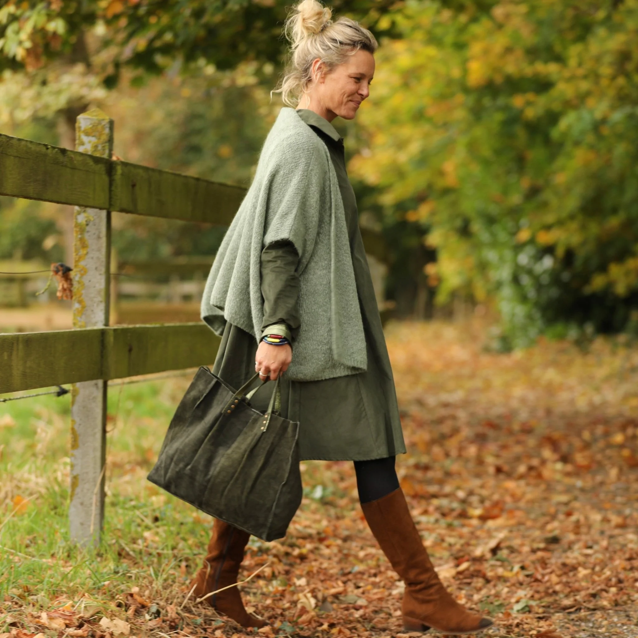 Robe Carole – Velours milleraies Kaki - Image 7